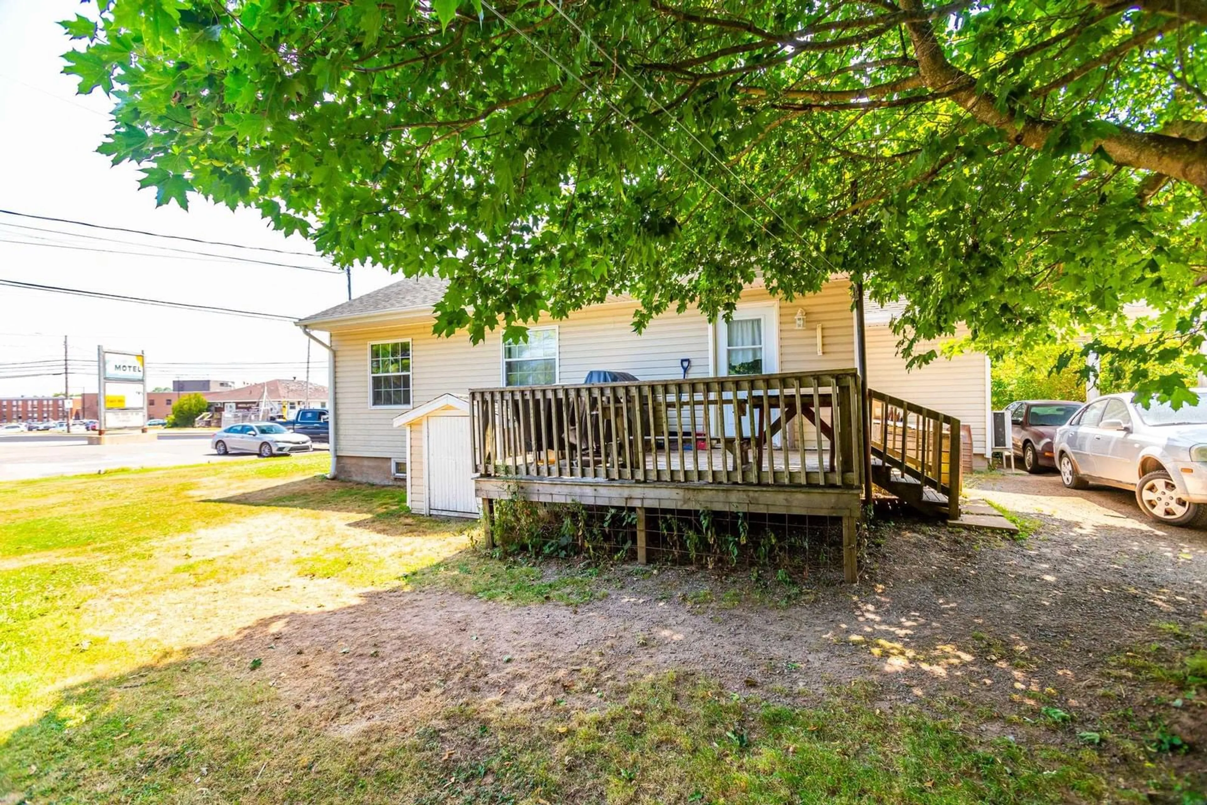 Patio, unknown for 437 Main St, Middleton Nova Scotia B0P 1M0