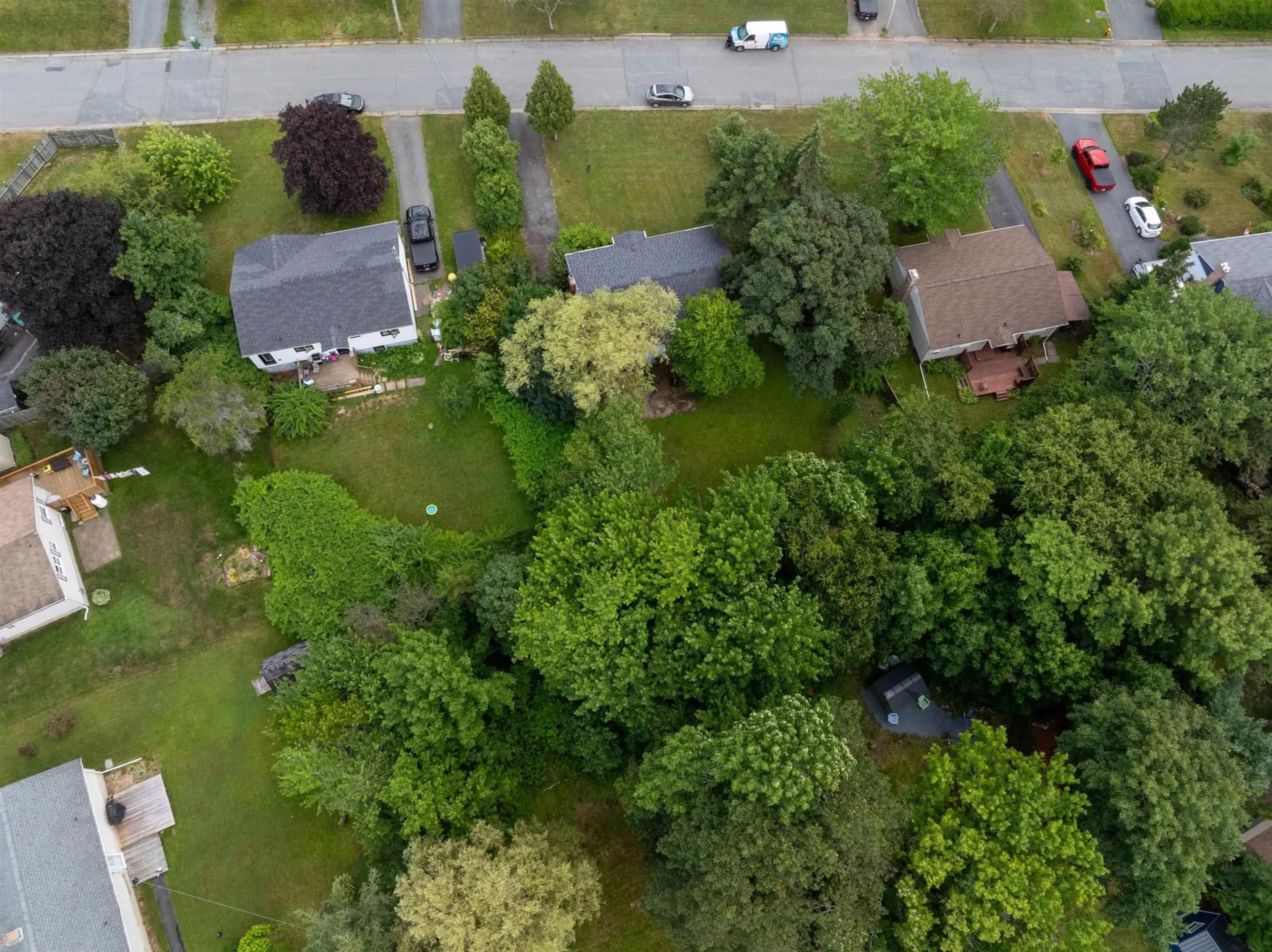 A pic from outside/outdoor area/front of a property/back of a property/a pic from drone, street for 19 Digby Cres, Dartmouth Nova Scotia B2W 2G1