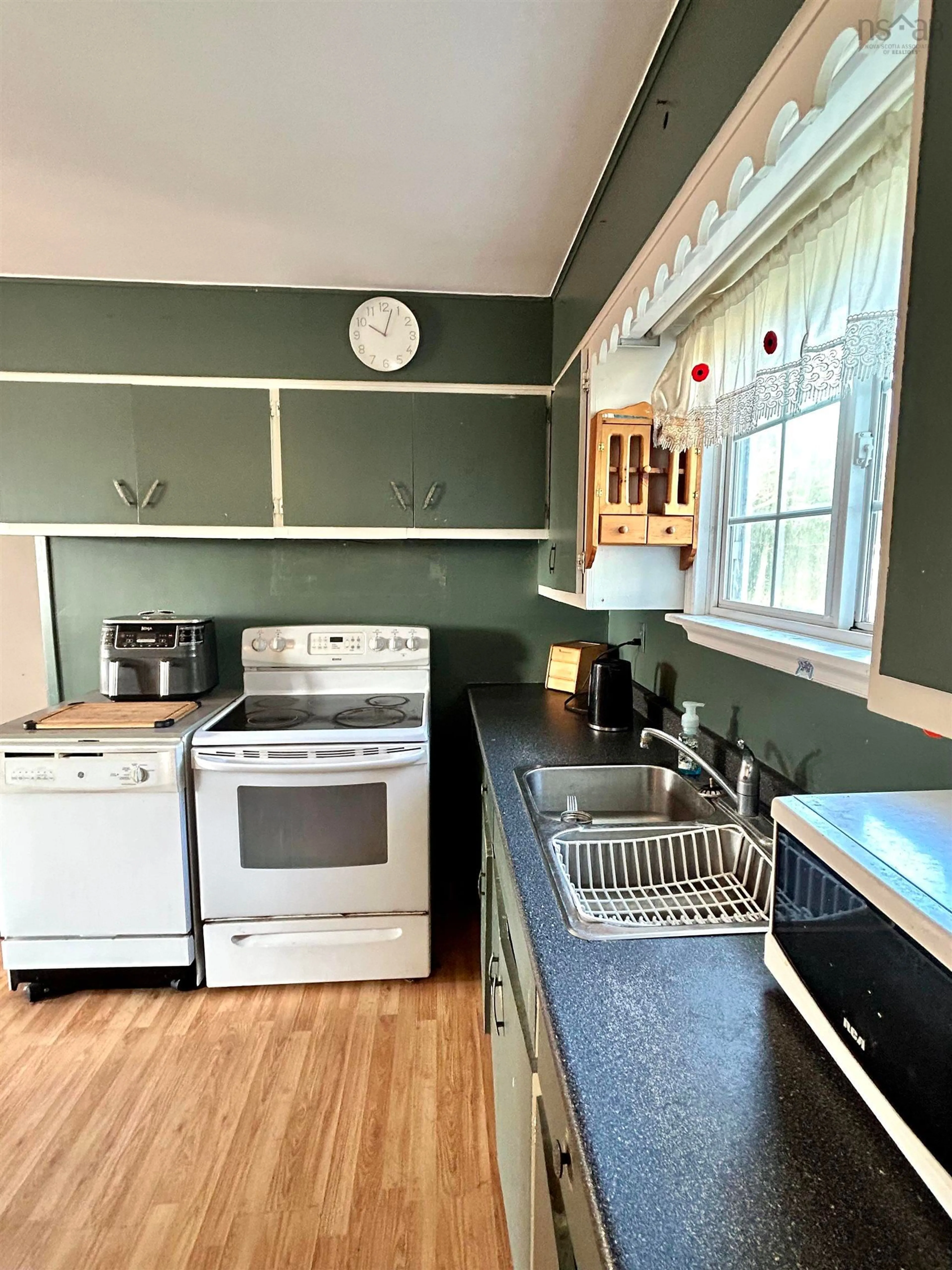Standard kitchen, unknown for 15996 Central Ave, Inverness Nova Scotia B0E 1N0