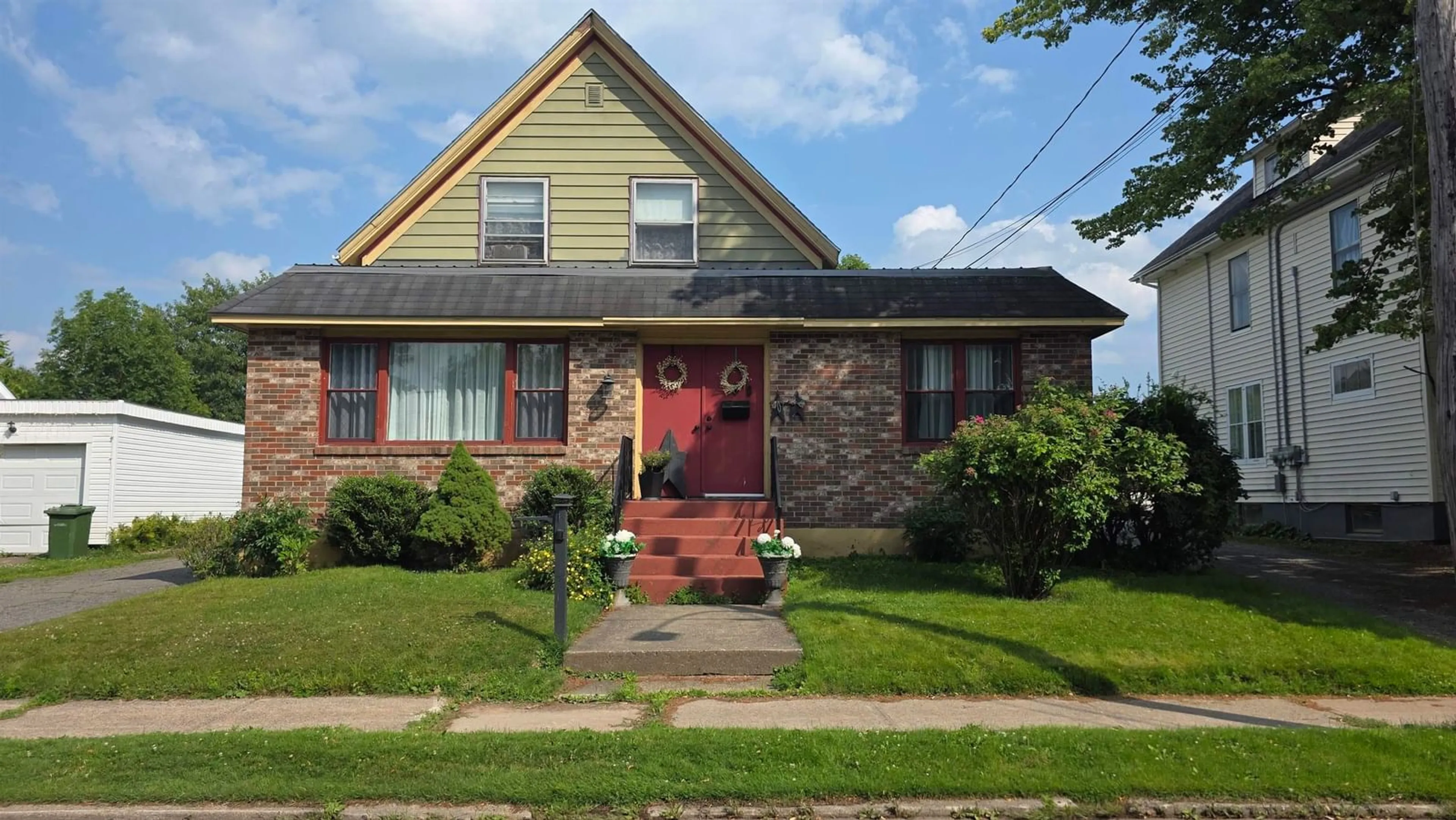 Home with brick exterior material, street for 526 Nelson St, New Glasgow Nova Scotia B2H 3C7