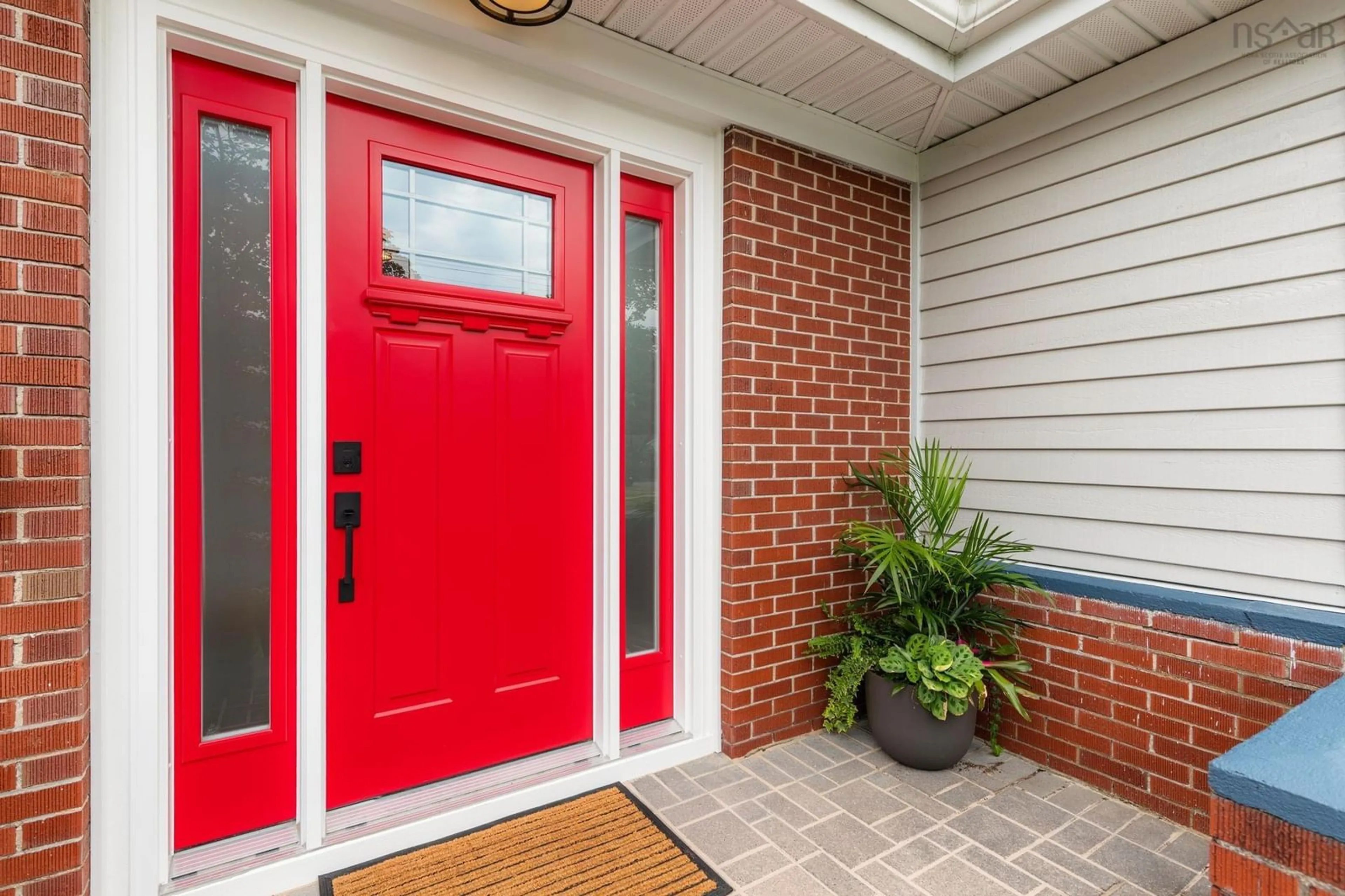 Indoor entryway for 6165 Inglis St, Halifax Nova Scotia B3H 1L6