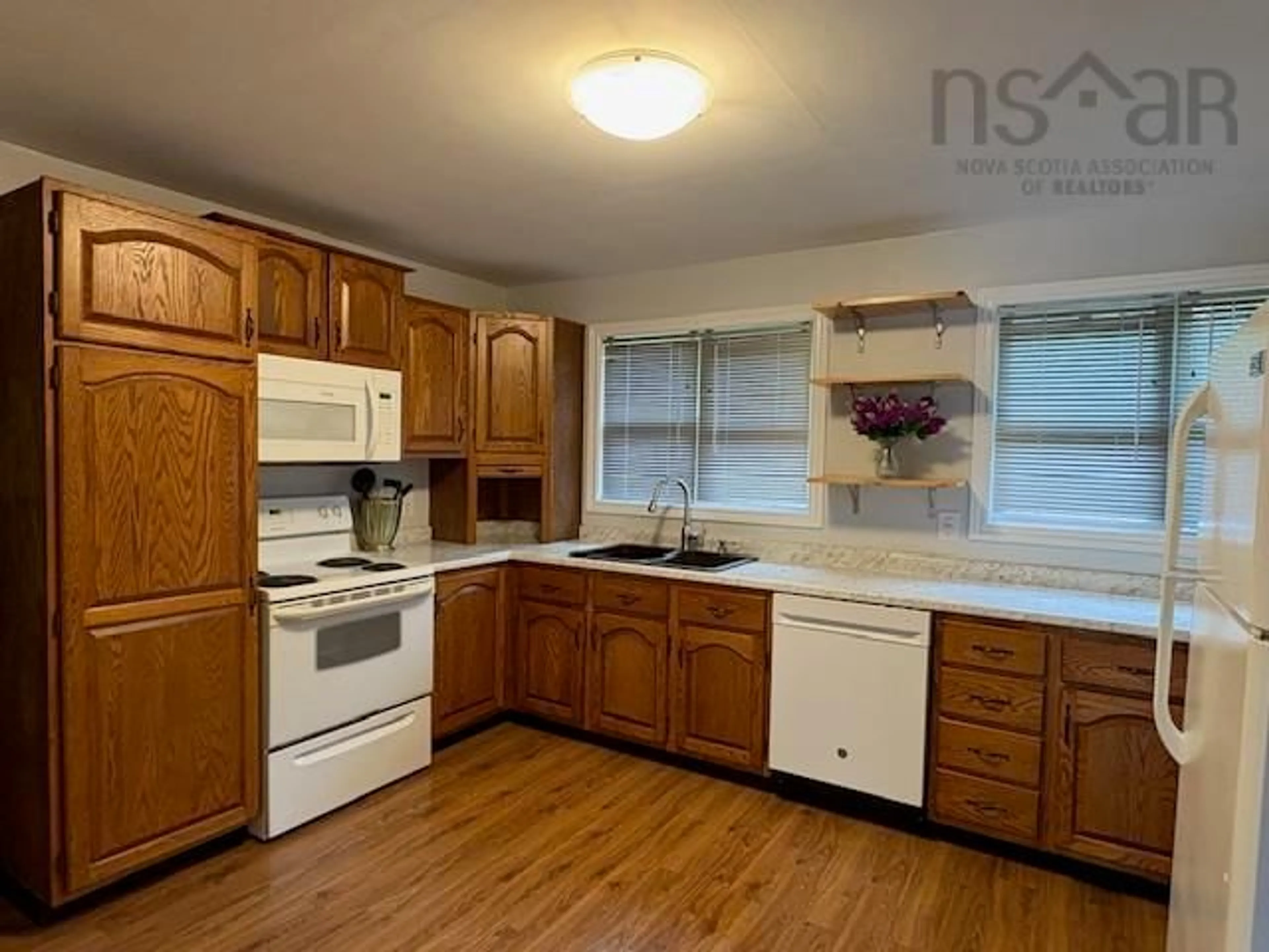 Standard kitchen, unknown for 114 King St, Shelburne Nova Scotia B0T 1W0