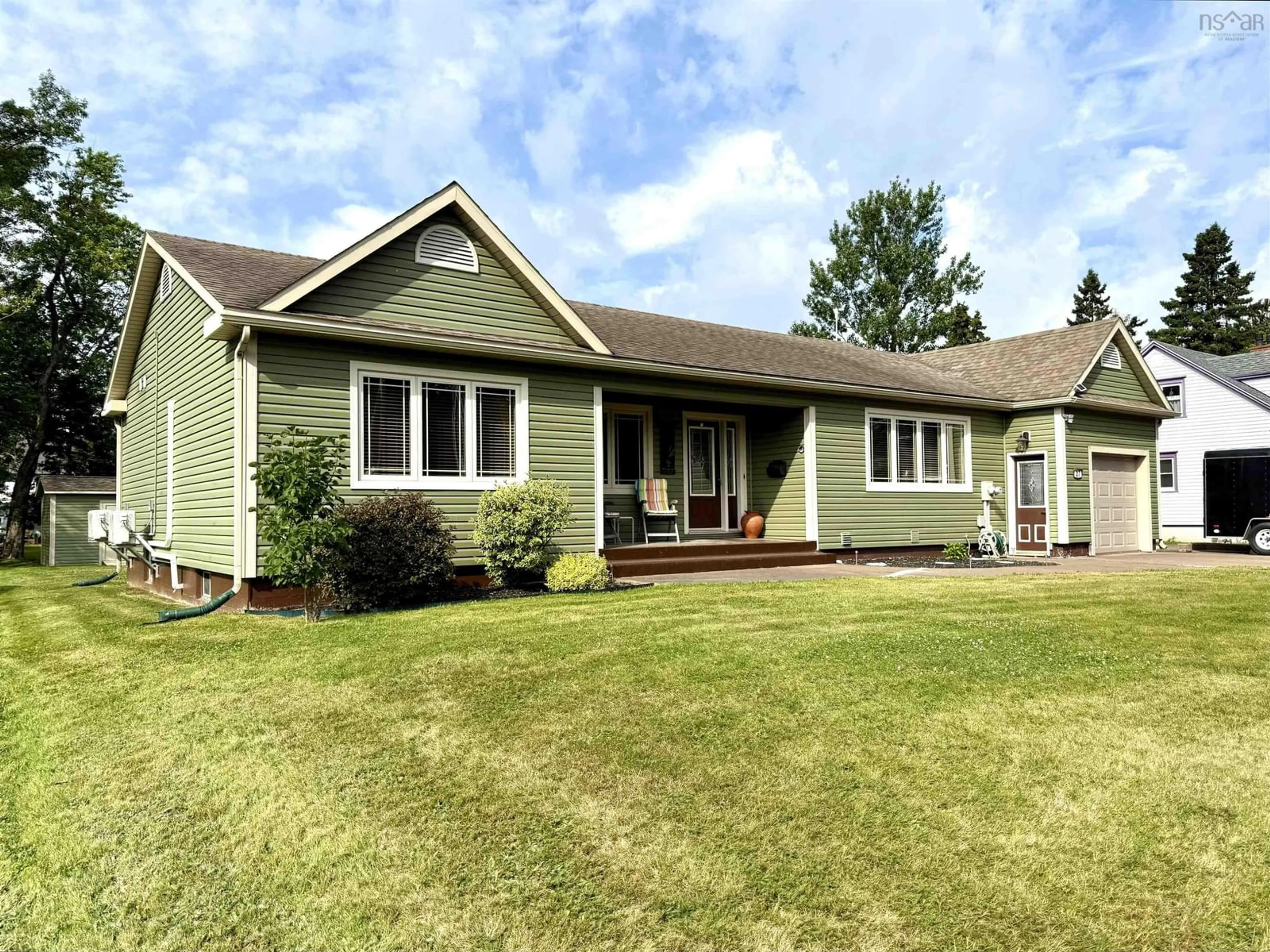 Home with vinyl exterior material, unknown for 27 Regent St, Amherst Nova Scotia B4H 3S8