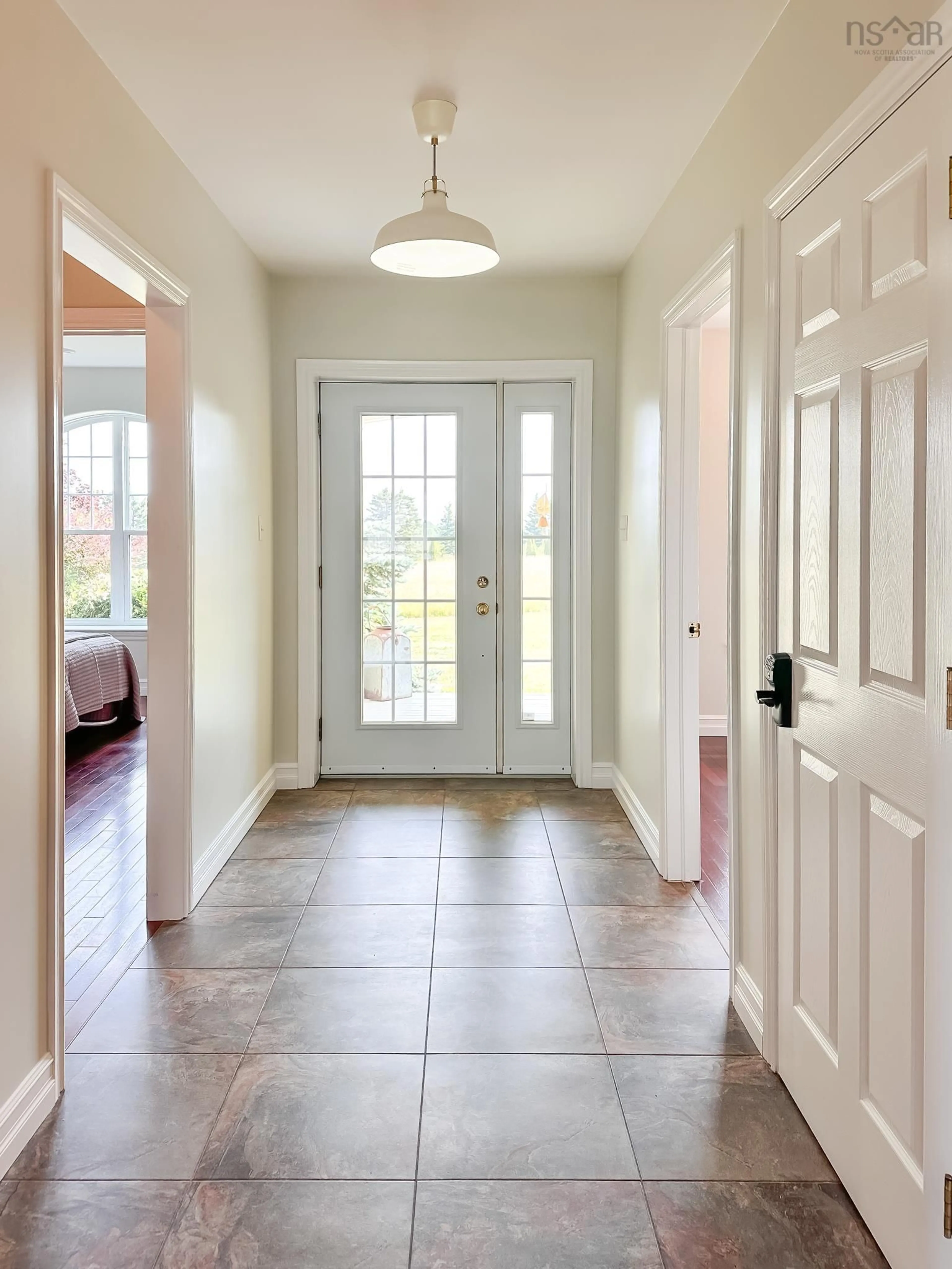 Indoor entryway for 3419 Highway 359, Halls Harbour Nova Scotia B0P 1J0