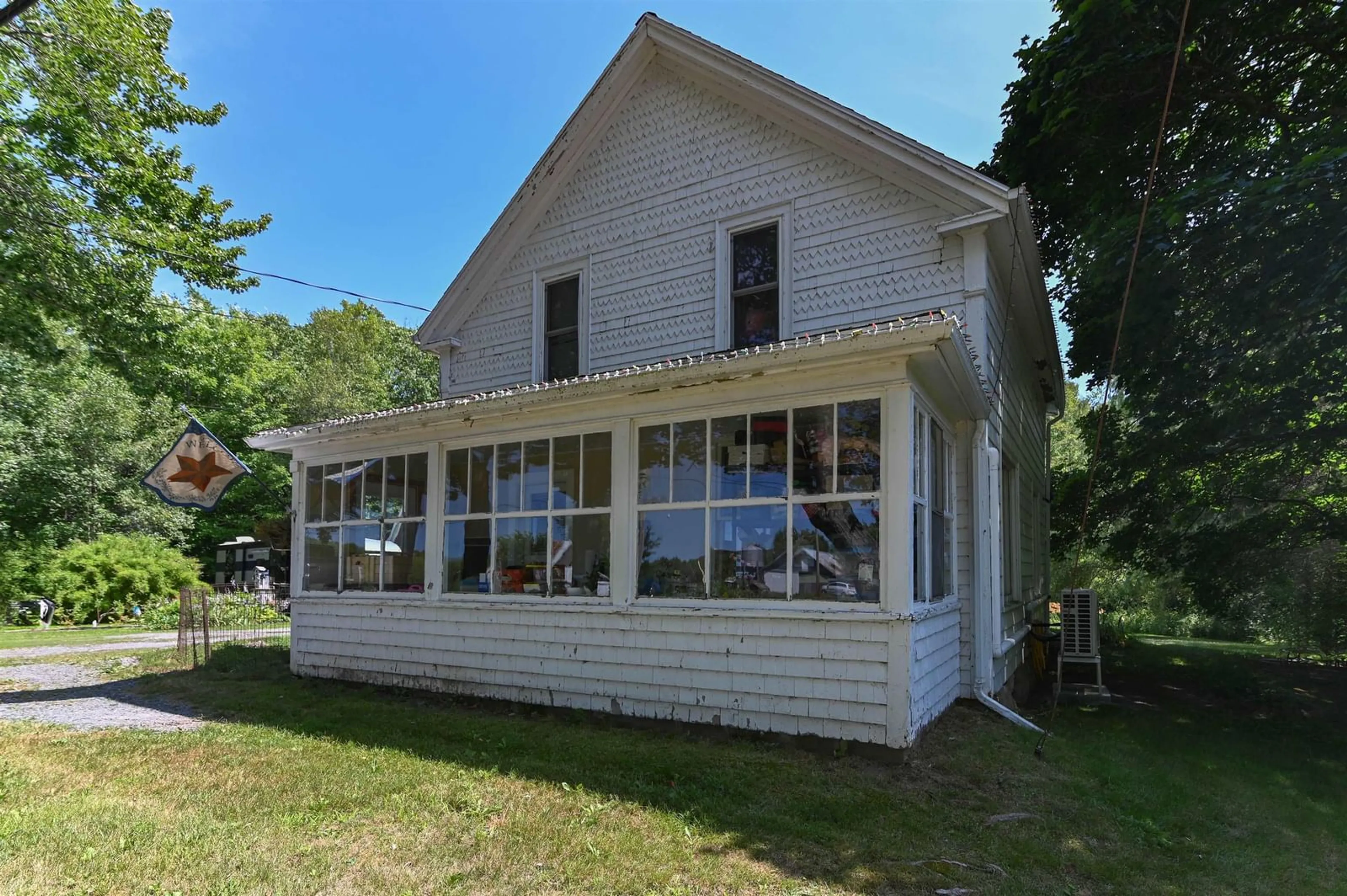 Unknown for 886 Maple St, Waterville Nova Scotia B0P 1V0