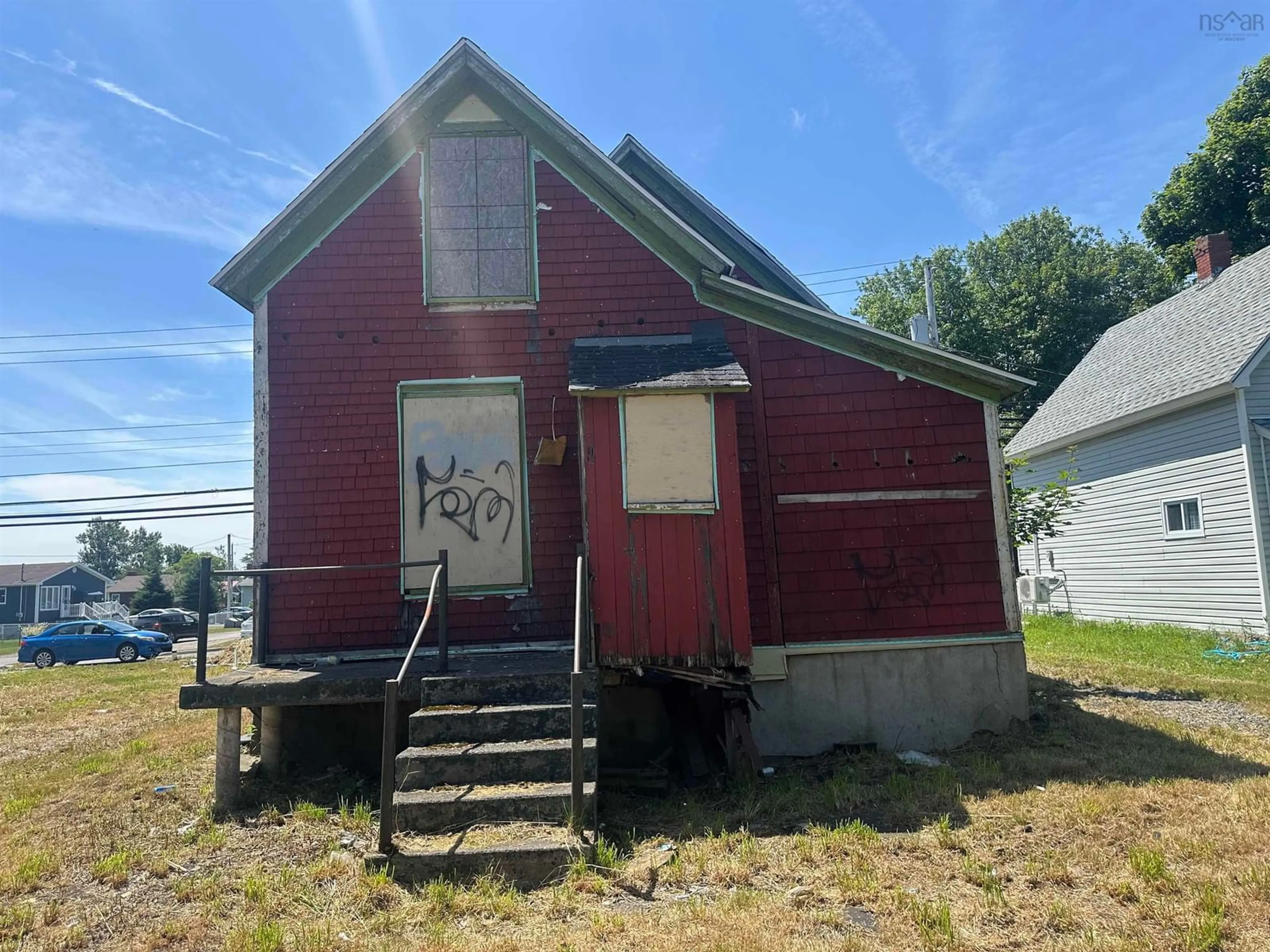 Shed for 99 Peppett St, North Sydney Nova Scotia B1S 1G3