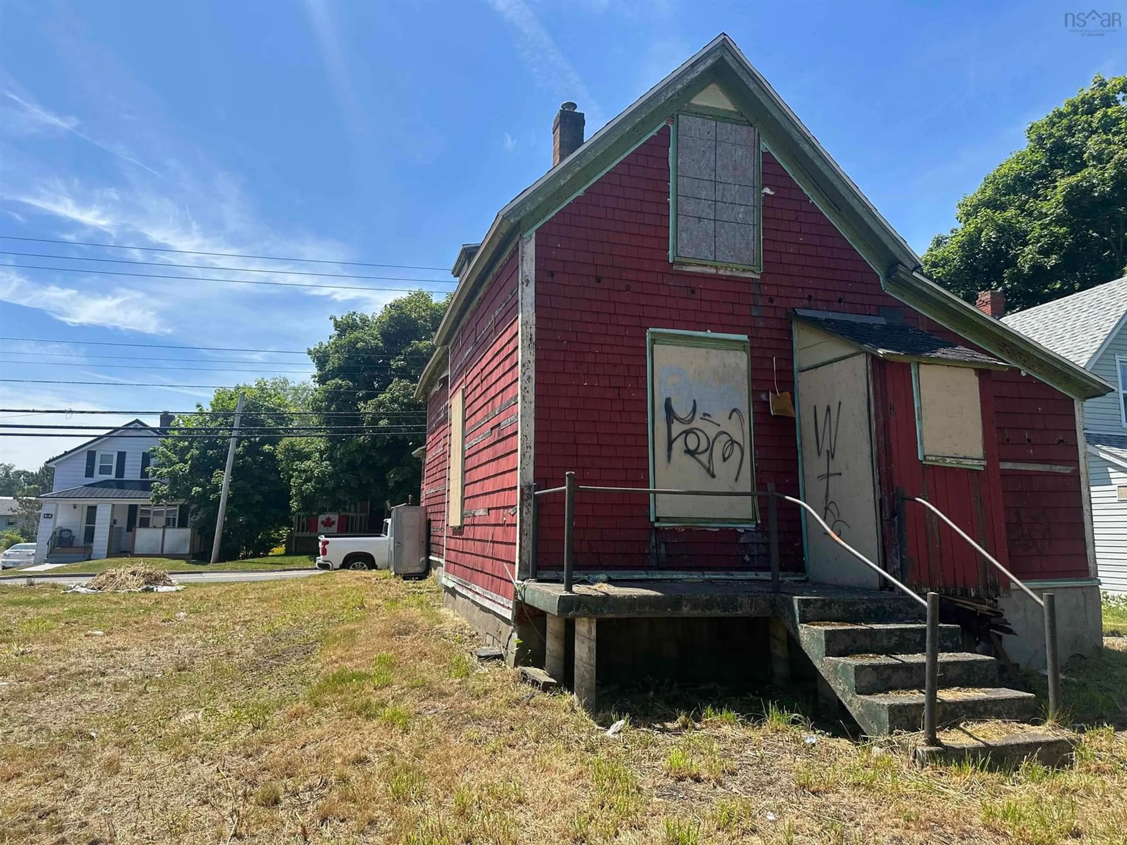 Unknown for 99 Peppett St, North Sydney Nova Scotia B1S 1G3