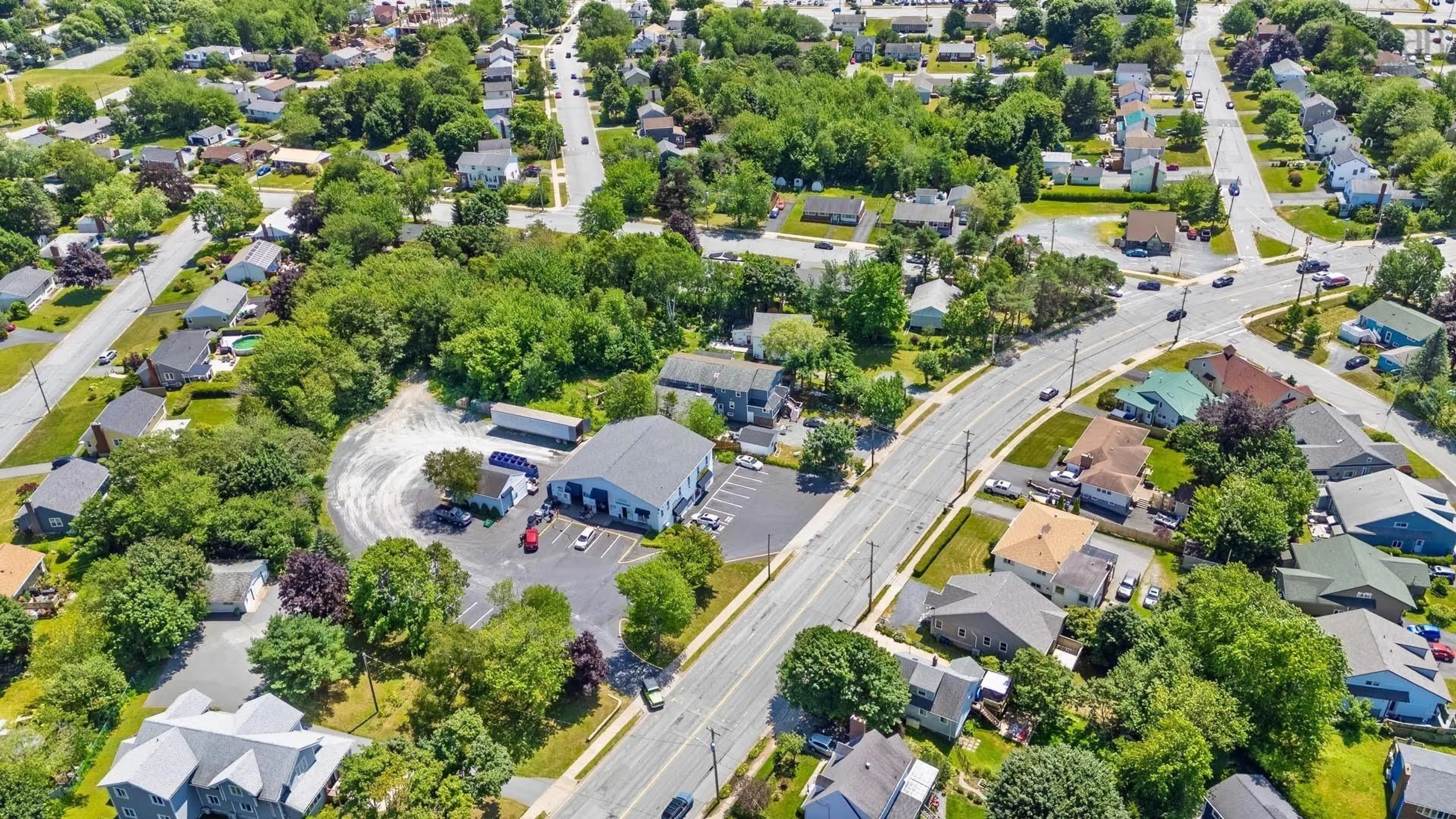 A pic from outside/outdoor area/front of a property/back of a property/a pic from drone, street for 101 Woodlawn Rd, Dartmouth Nova Scotia B2W 2S6
