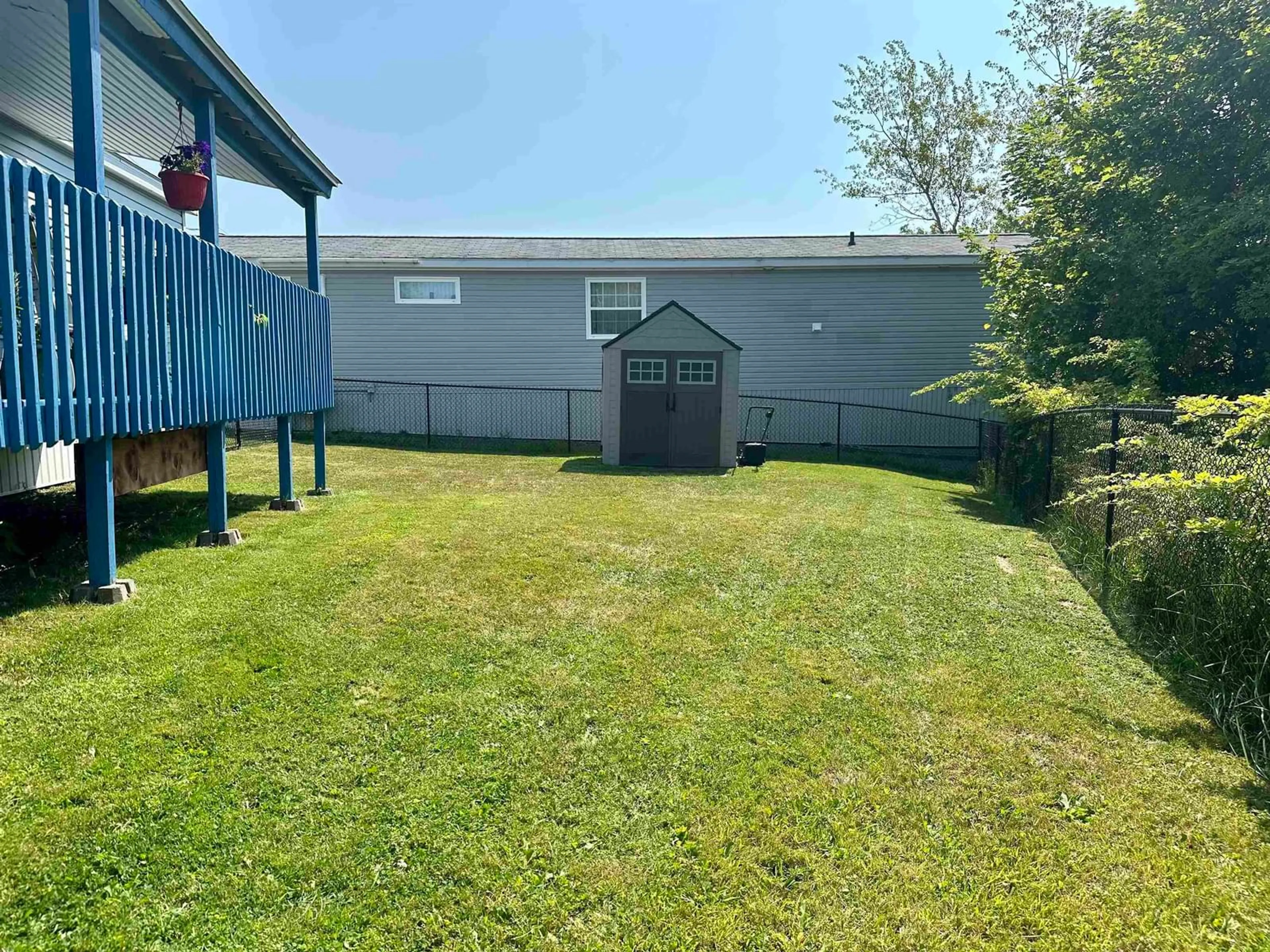 A pic from outside/outdoor area/front of a property/back of a property/a pic from drone, unknown for 257 Parklane Dr, Lower Sackville Nova Scotia B4C 2X2