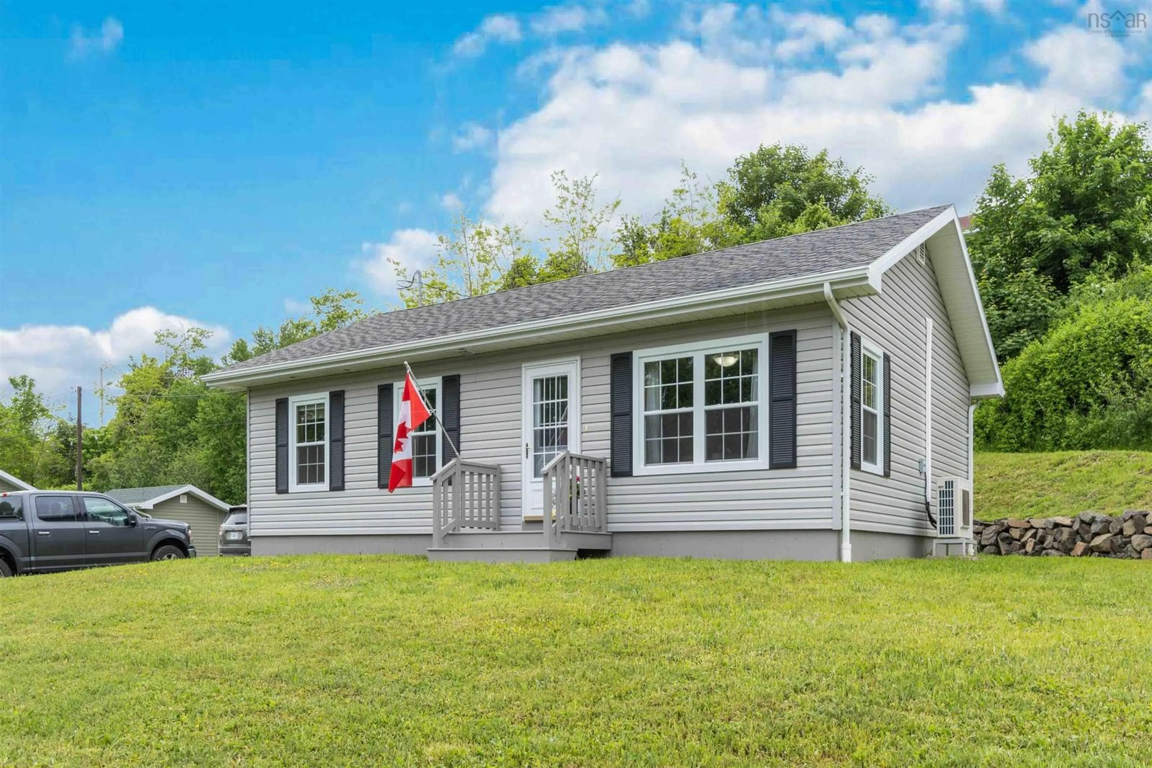 Home with vinyl exterior material, unknown for 101 Second Ave, Digby Nova Scotia B0V 1A0