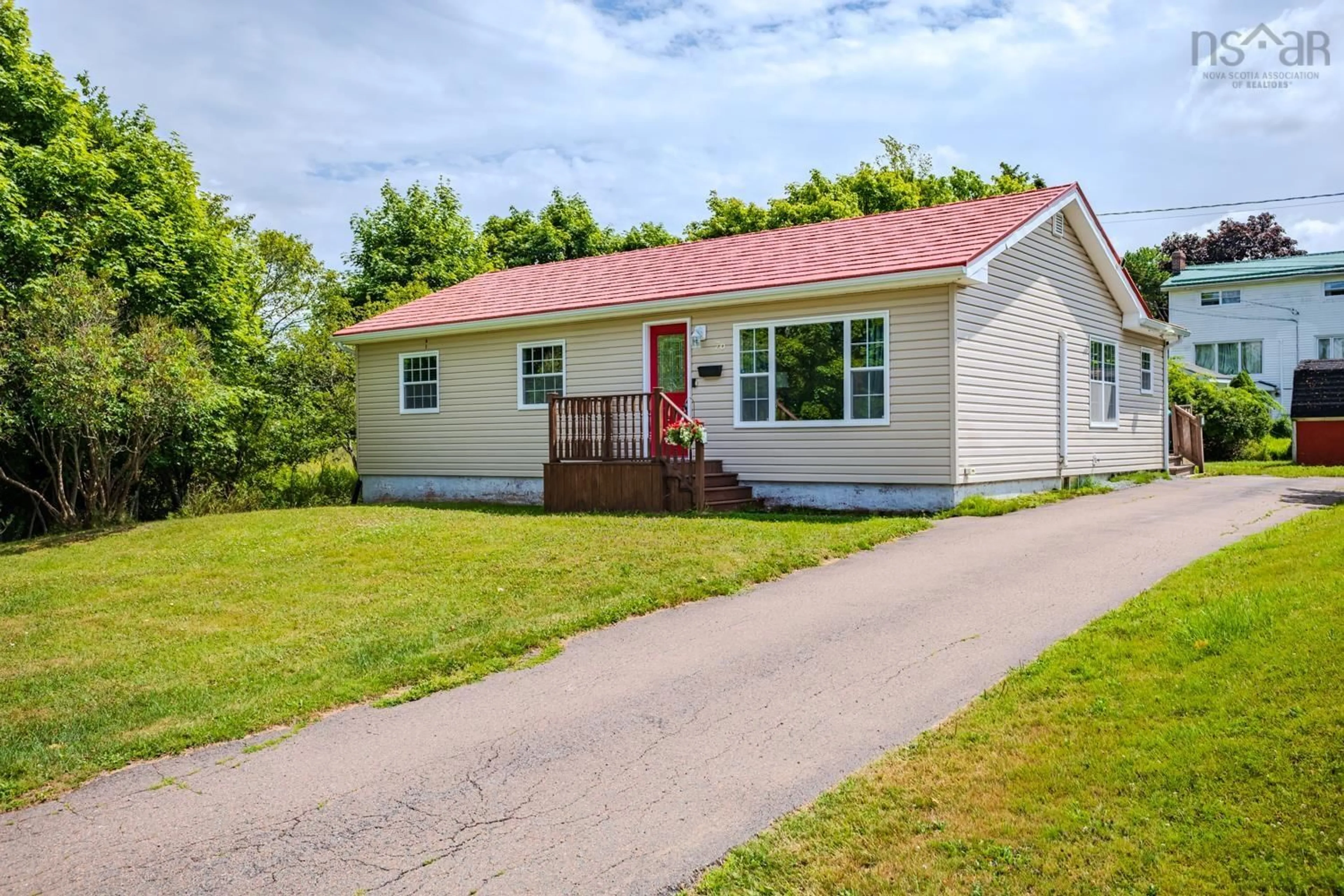 A pic from outside/outdoor area/front of a property/back of a property/a pic from drone, street for 76 Lawnwood Dr, Truro Nova Scotia B2N 1S1