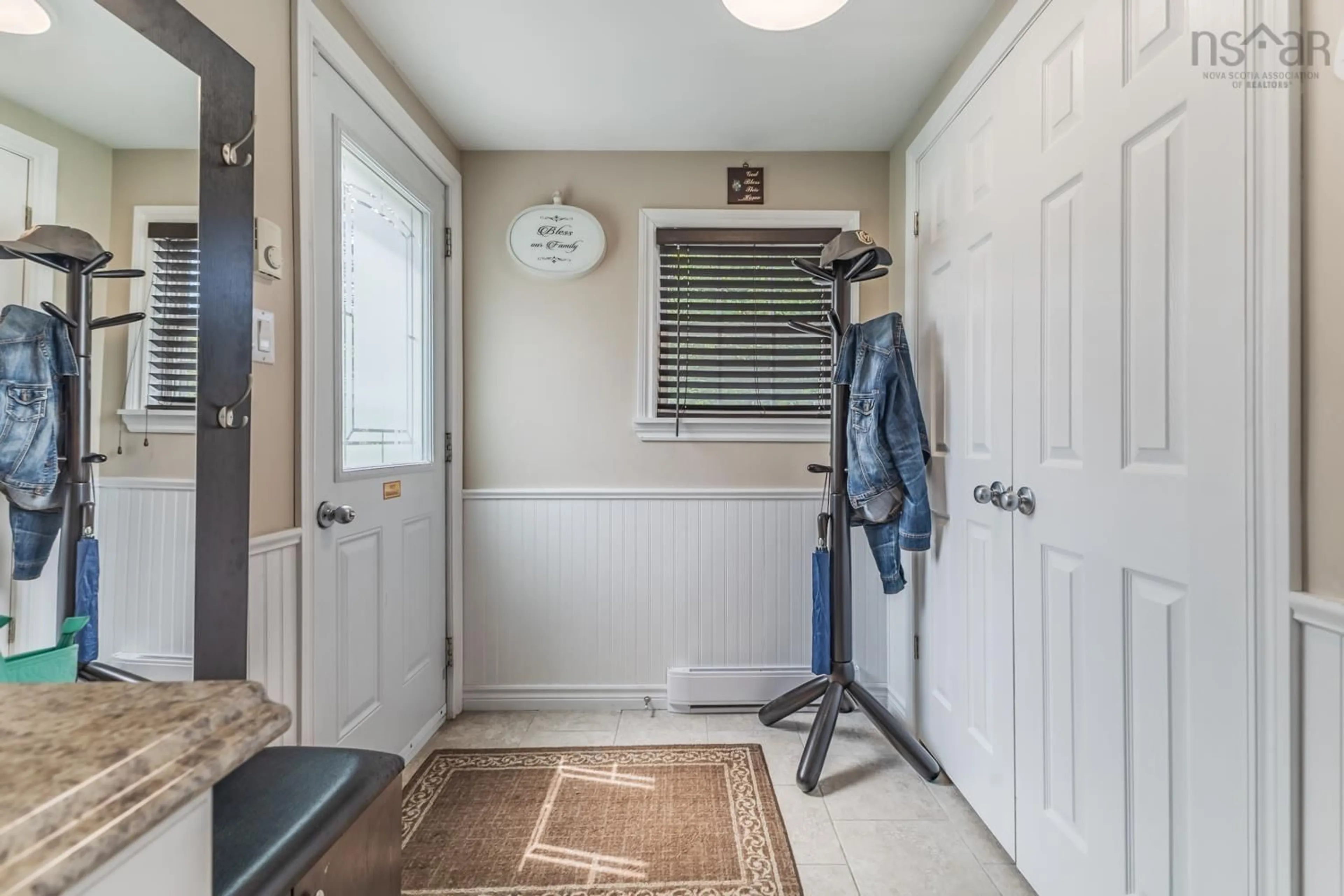 Indoor entryway for 76 Lawnwood Dr, Truro Nova Scotia B2N 1S1