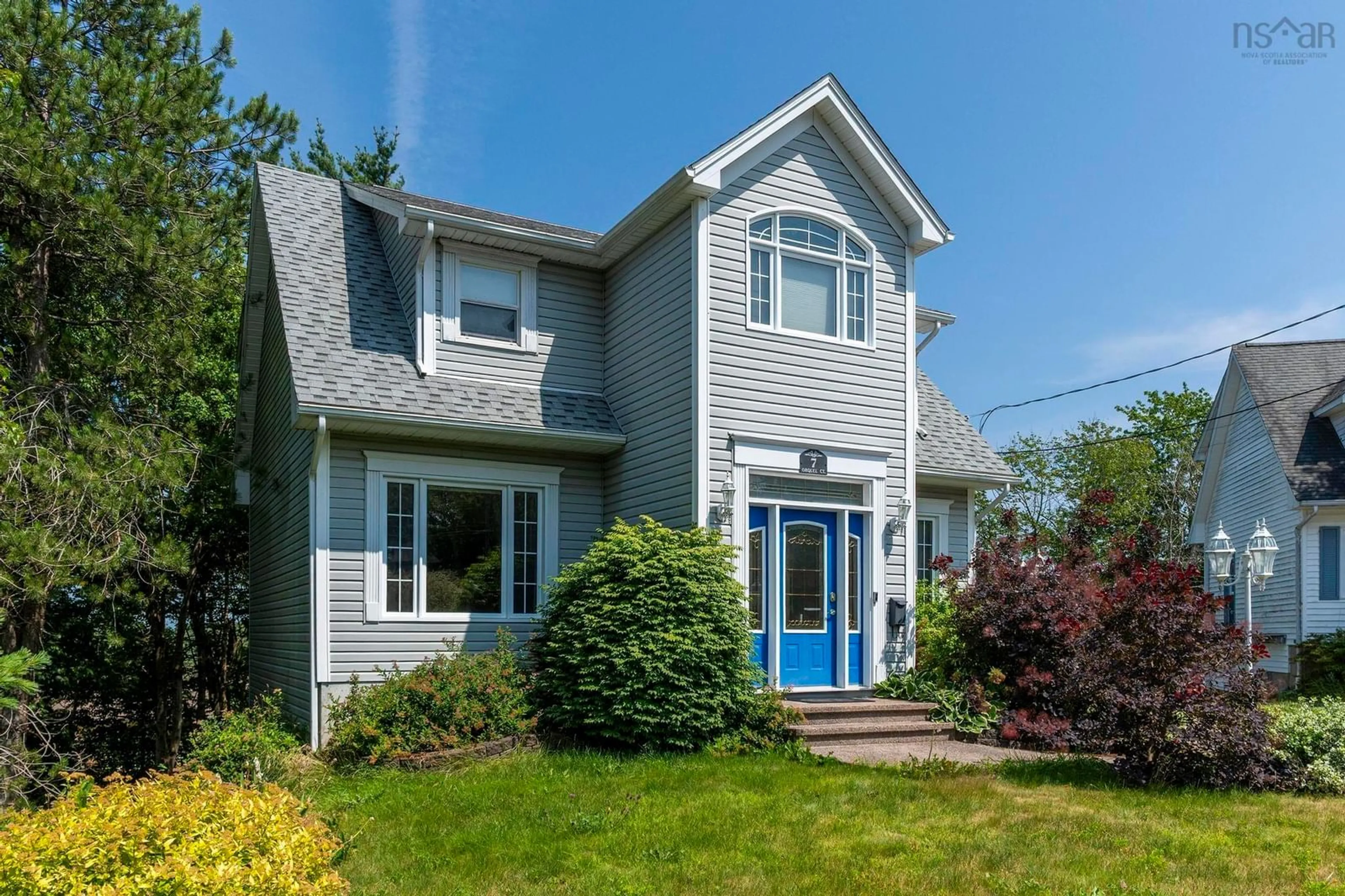 Home with vinyl exterior material, street for 7 Orquel Crt, Woodlawn Nova Scotia B2M 4Z3