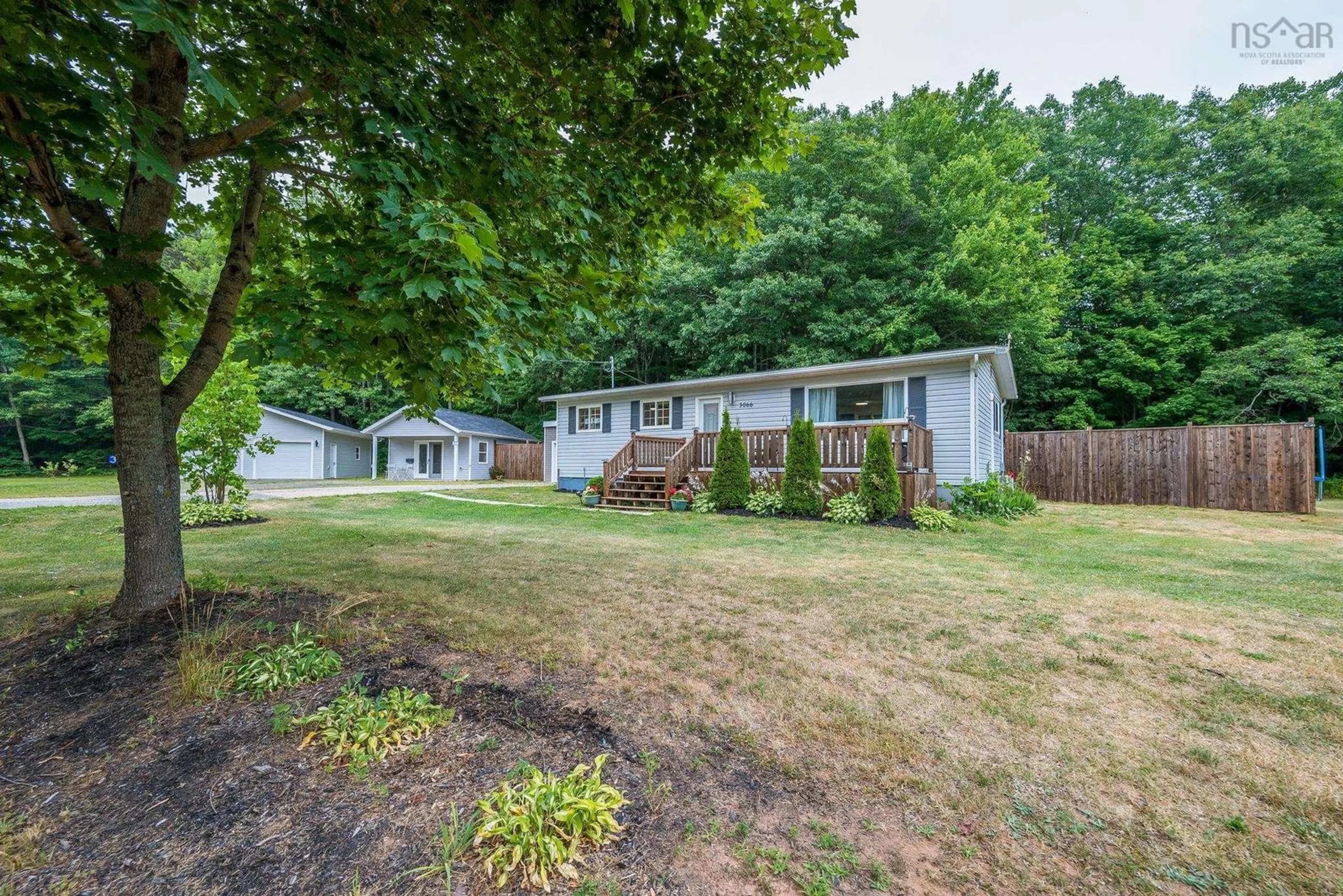 A pic from outside/outdoor area/front of a property/back of a property/a pic from drone, unknown for 3066 Lovett Rd, Coldbrook Nova Scotia B4R 1A4