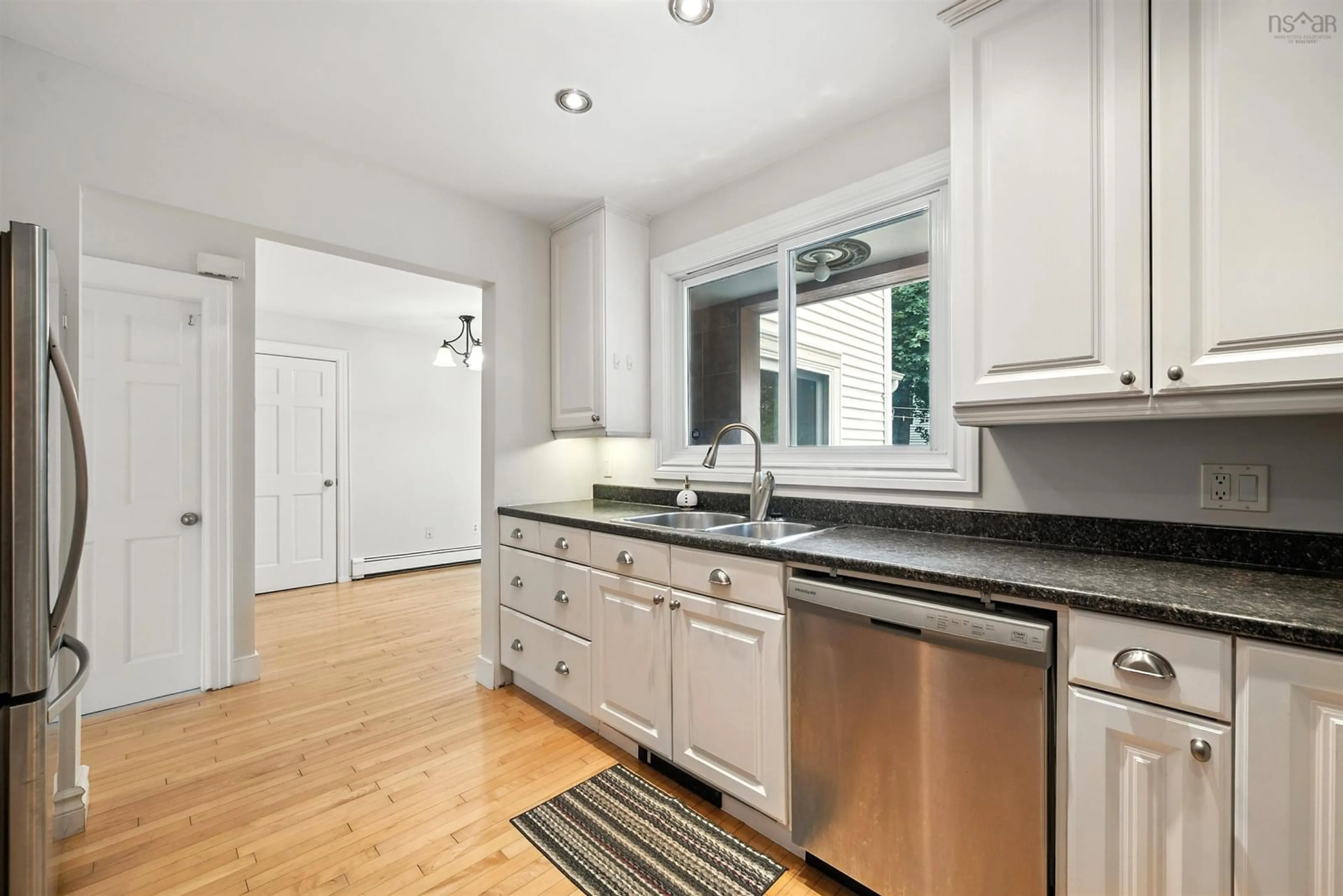 Standard kitchen, unknown for 2221 Blink Bonnie Terr, Halifax Nova Scotia B3L 3E8
