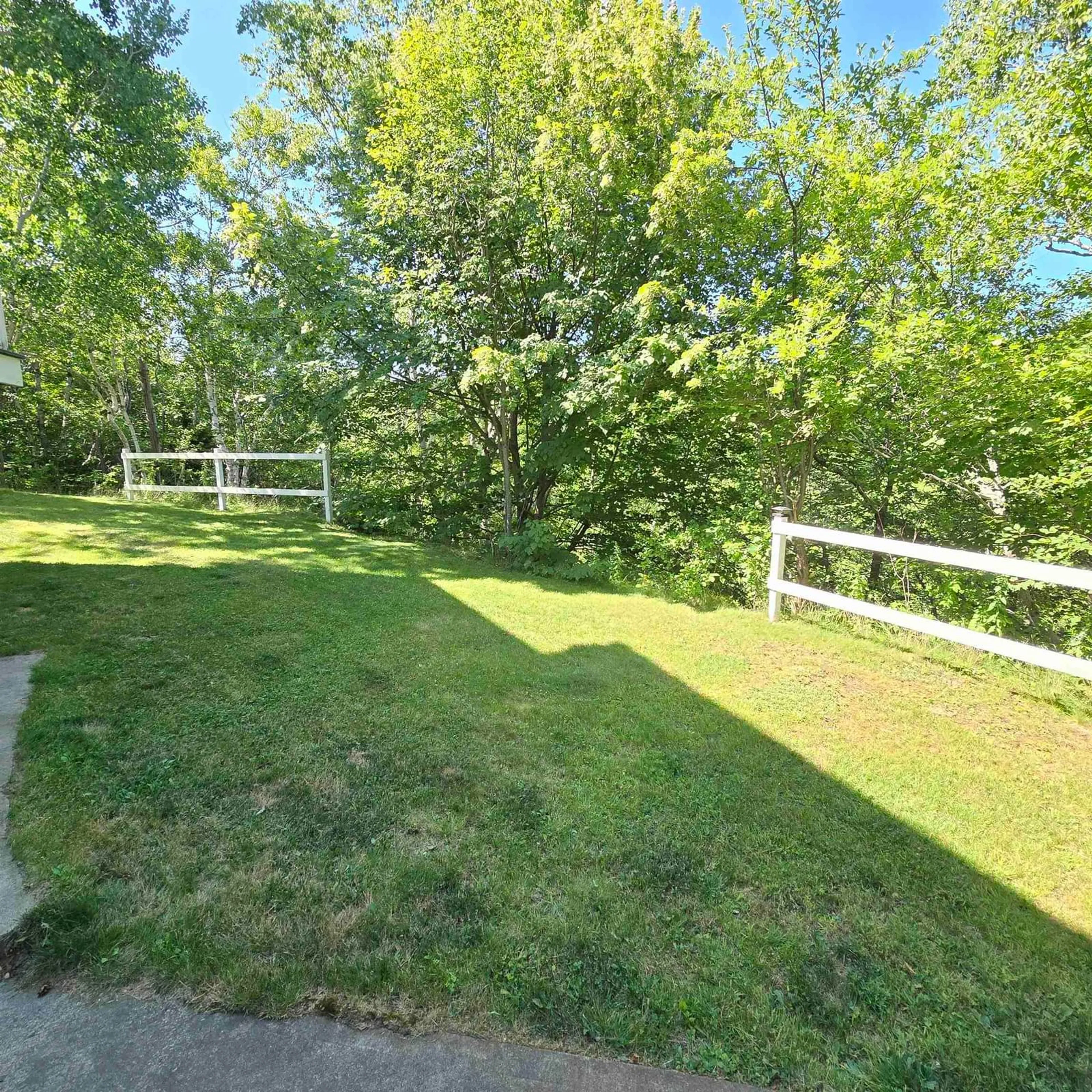 A pic from outside/outdoor area/front of a property/back of a property/a pic from drone, unknown for 142 Shandwick St, Sydney Nova Scotia B1P 4V6