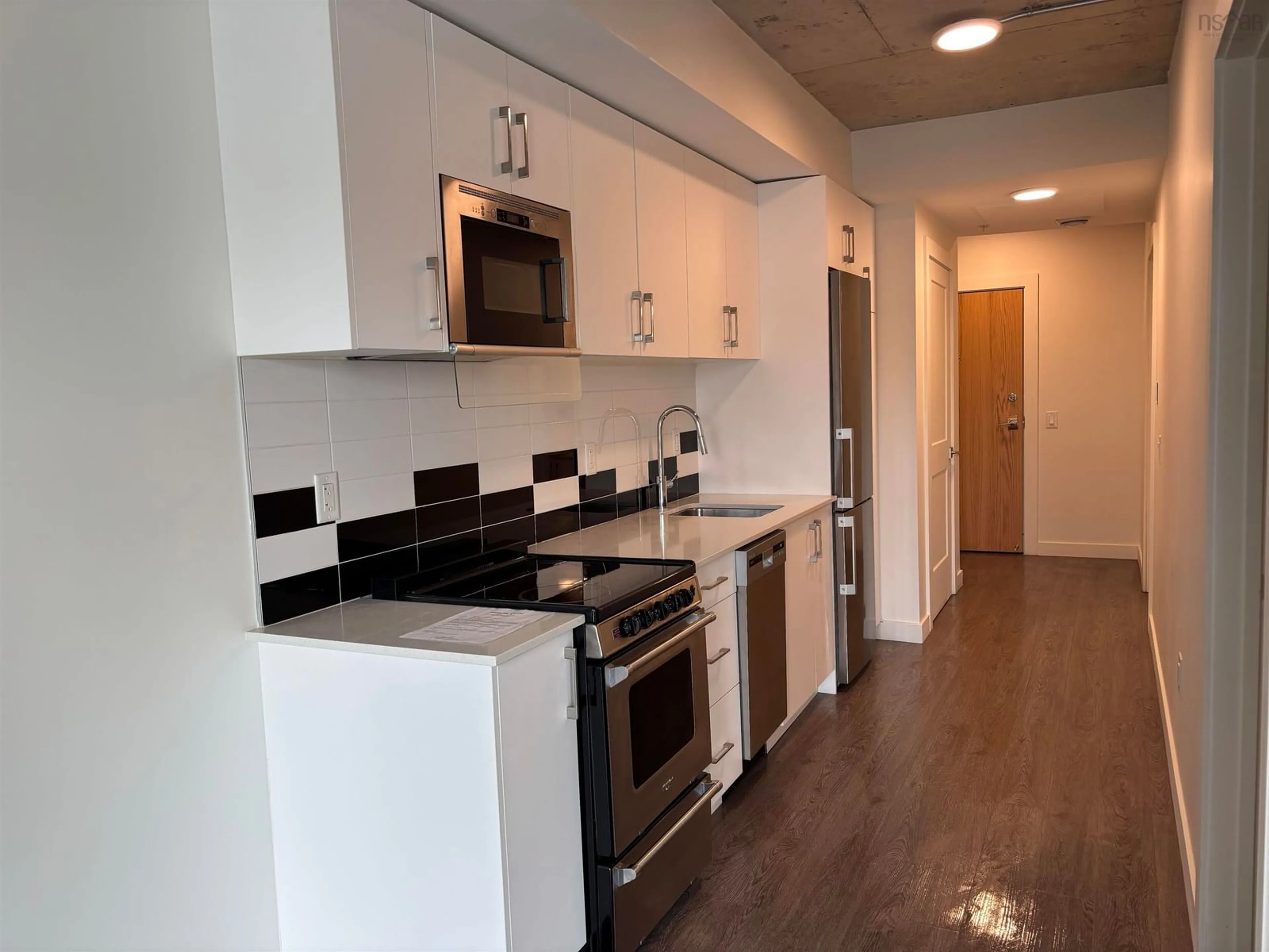 Standard kitchen, unknown for 5684 West St #504, Halifax Nova Scotia B3K 1H7