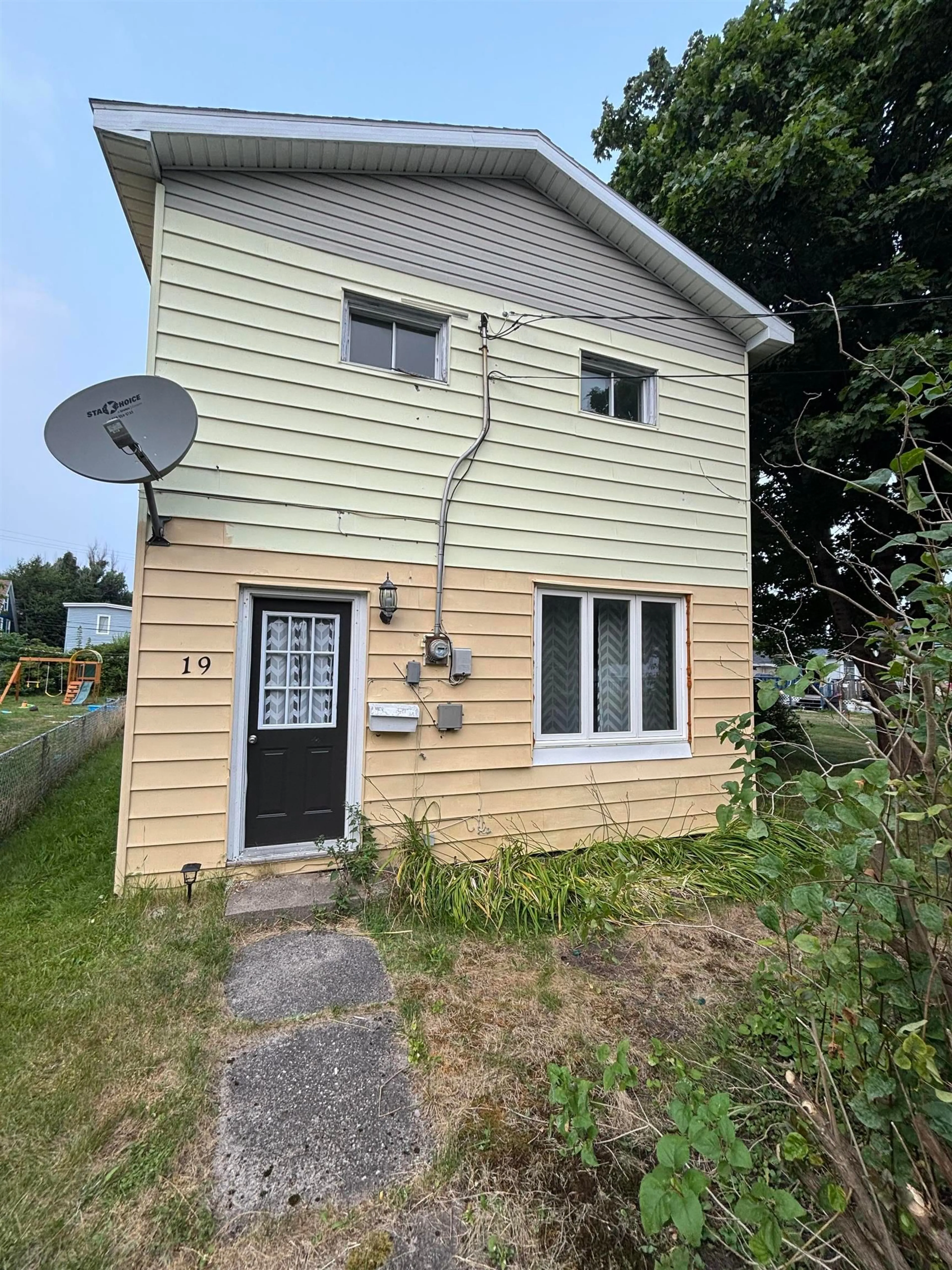Unknown for 19 Brook St, North Sydney Nova Scotia B2A 2J2