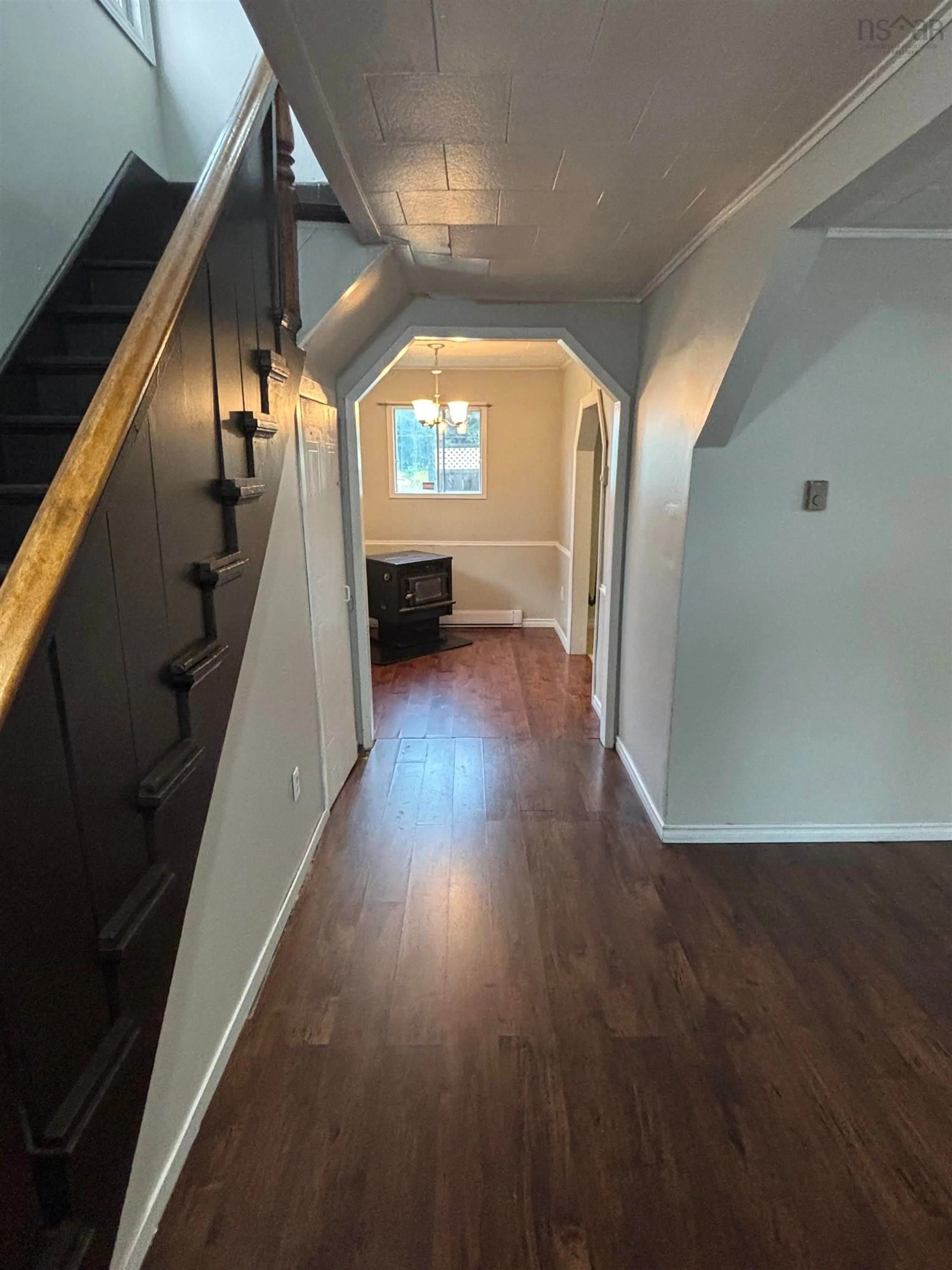 Indoor entryway for 19 Brook St, North Sydney Nova Scotia B2A 2J2