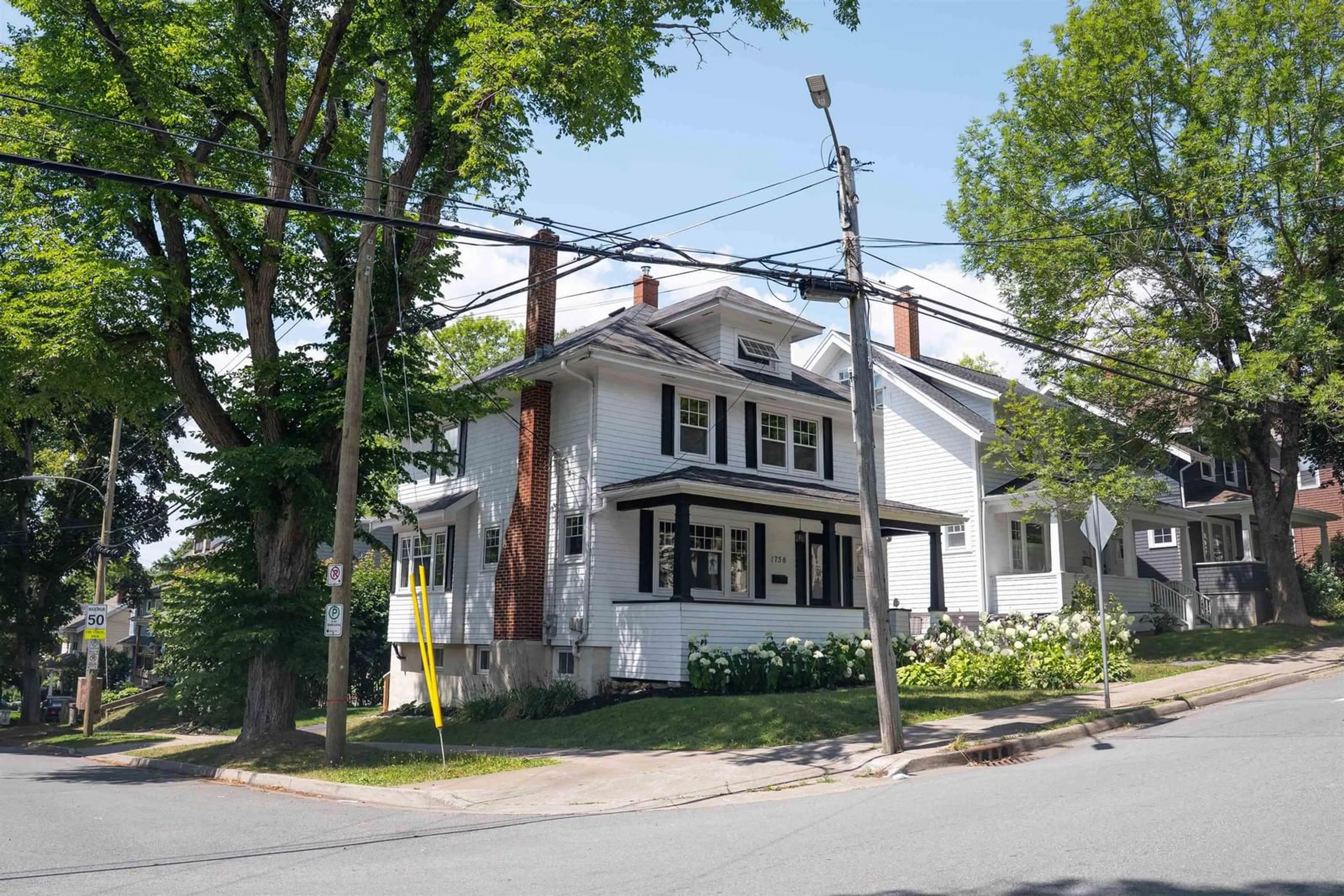 Unknown for 1758 Preston St, Halifax Nova Scotia B3H 3V6