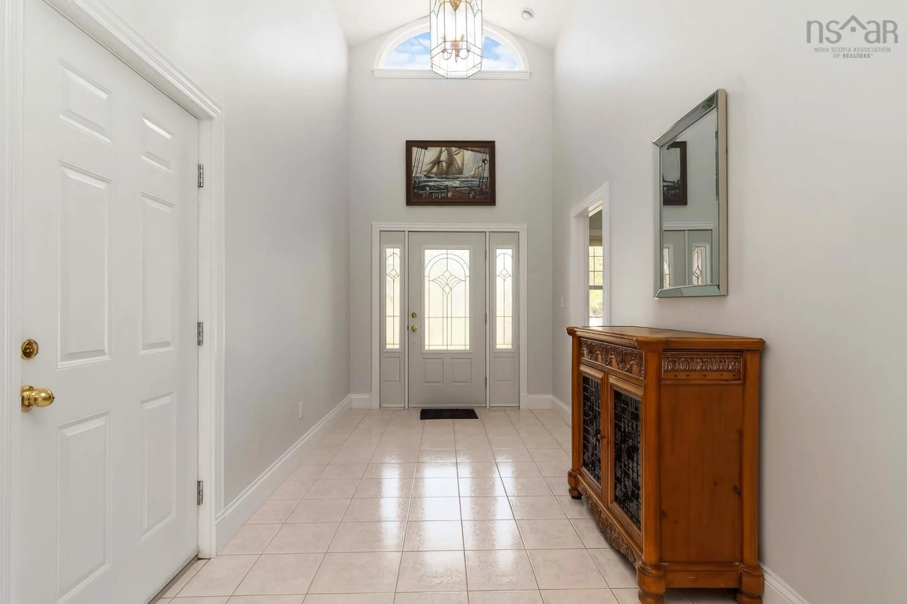 Indoor entryway for 12 Kingsley Close, Halifax Nova Scotia B3S 1H5