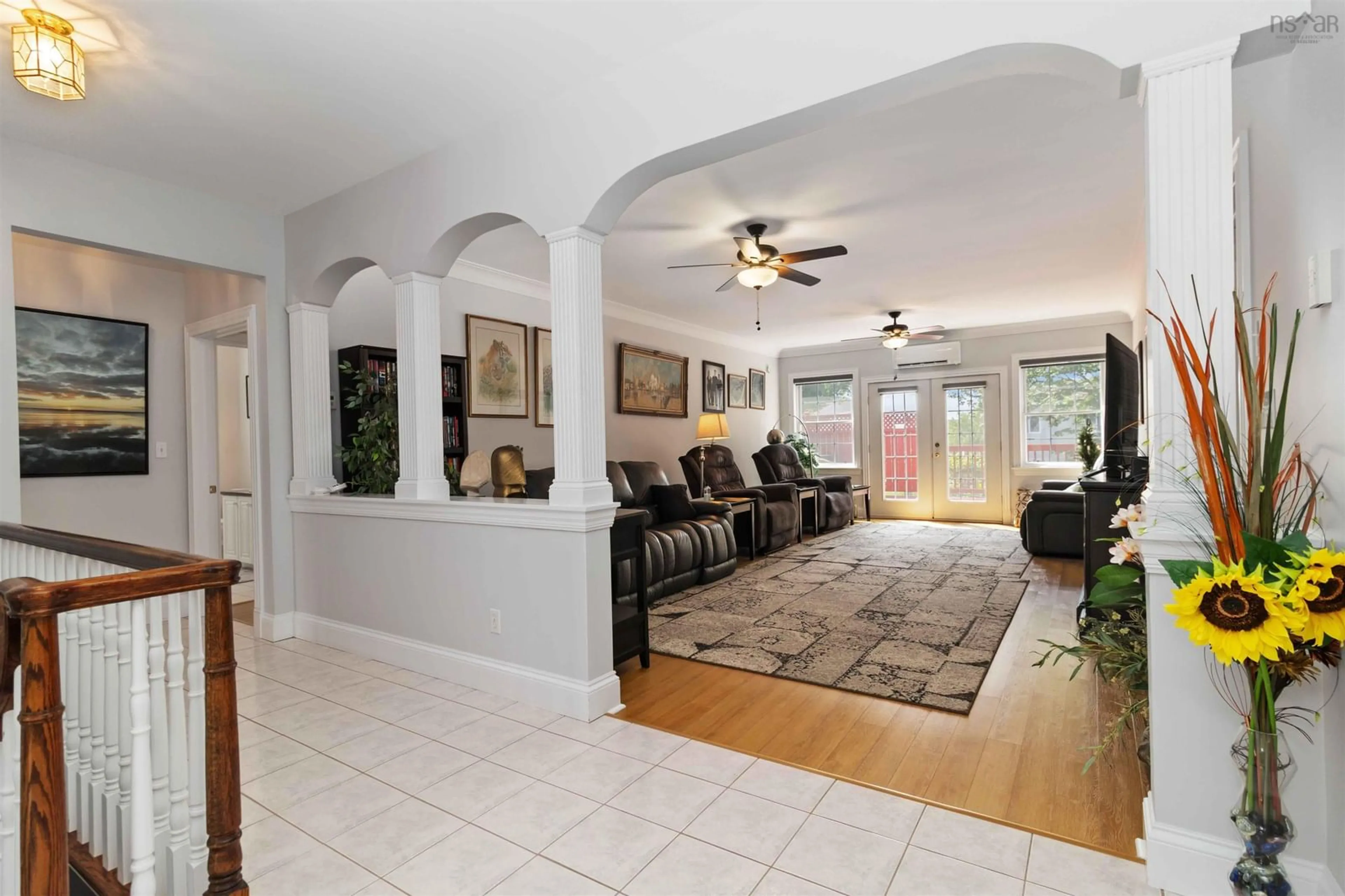 Indoor entryway for 12 Kingsley Close, Halifax Nova Scotia B3S 1H5