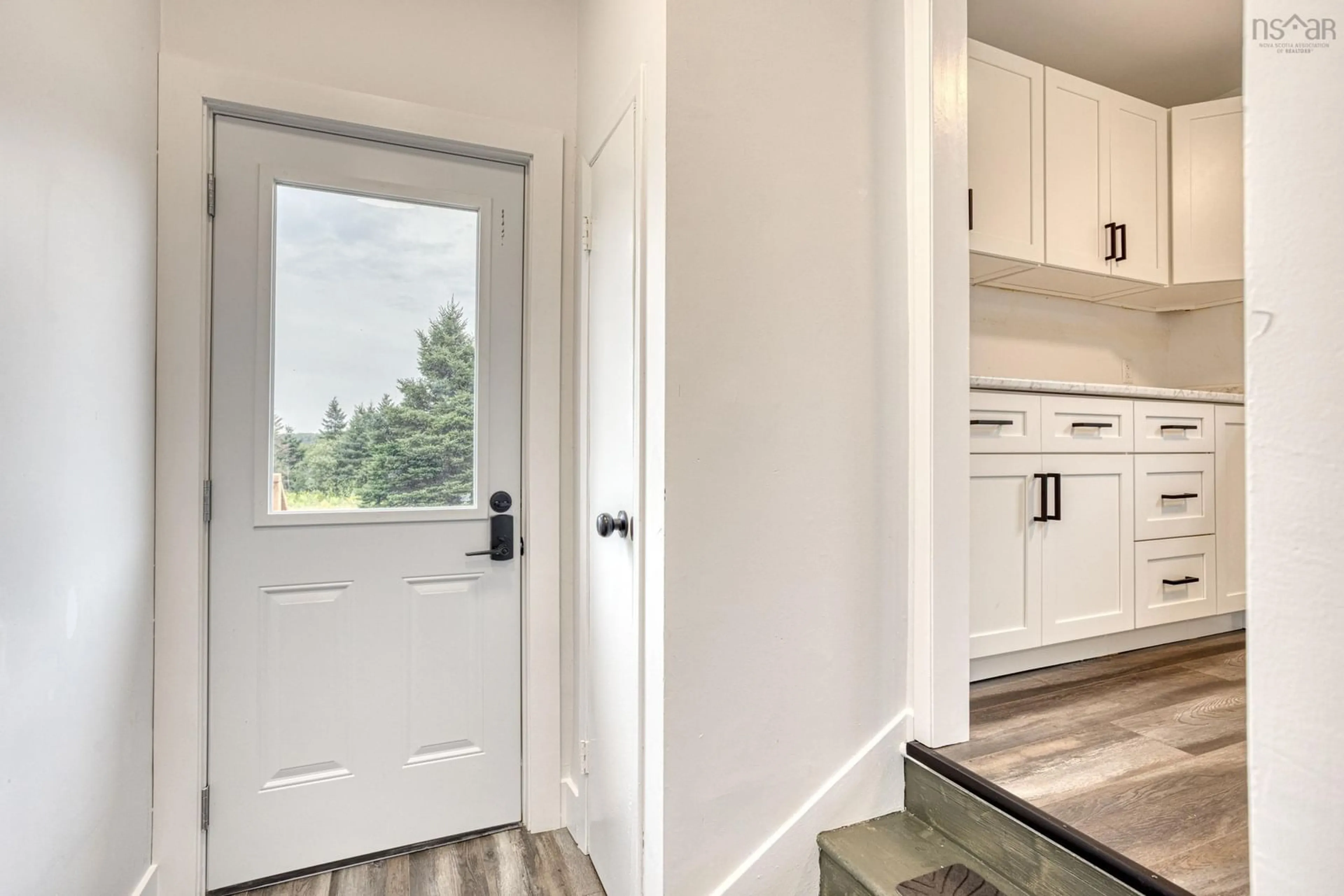 Indoor entryway for 341 Warwick Mountain Rd, Warwick Mountain Nova Scotia B0K 1V0