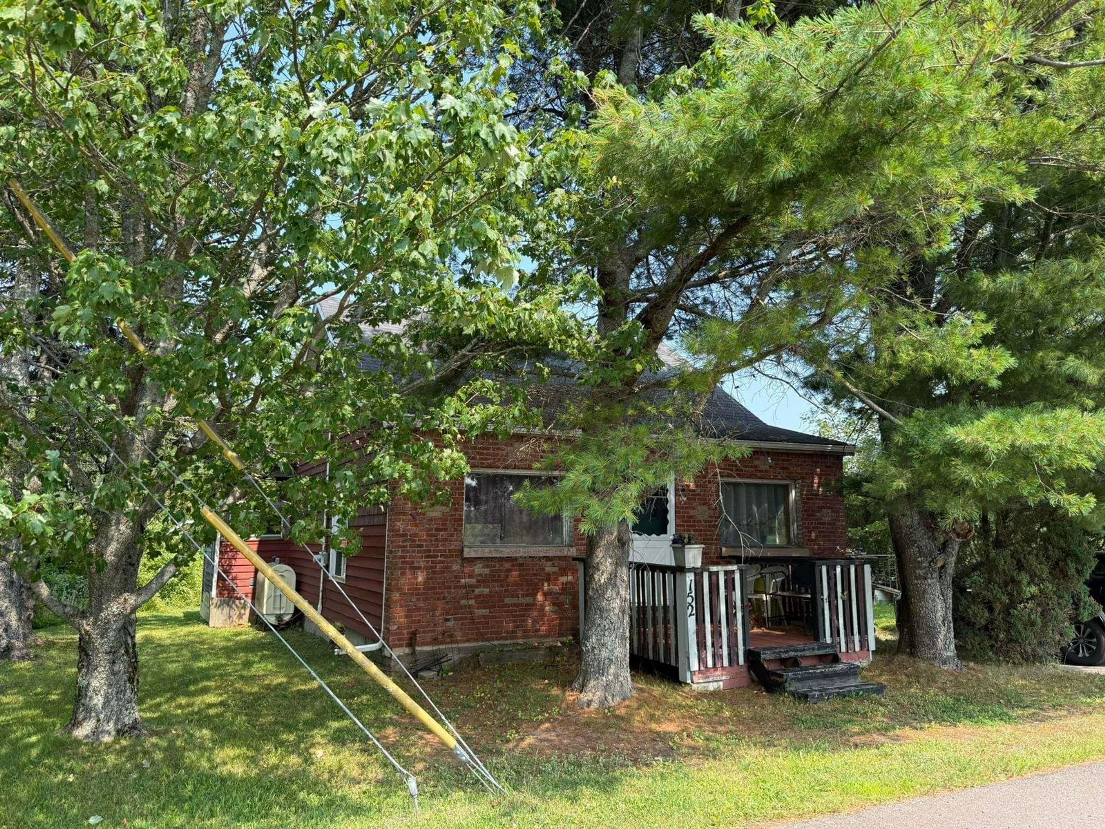 A pic from outside/outdoor area/front of a property/back of a property/a pic from drone, street for 152 Cordova St, Amherst Nova Scotia B4H 2L1