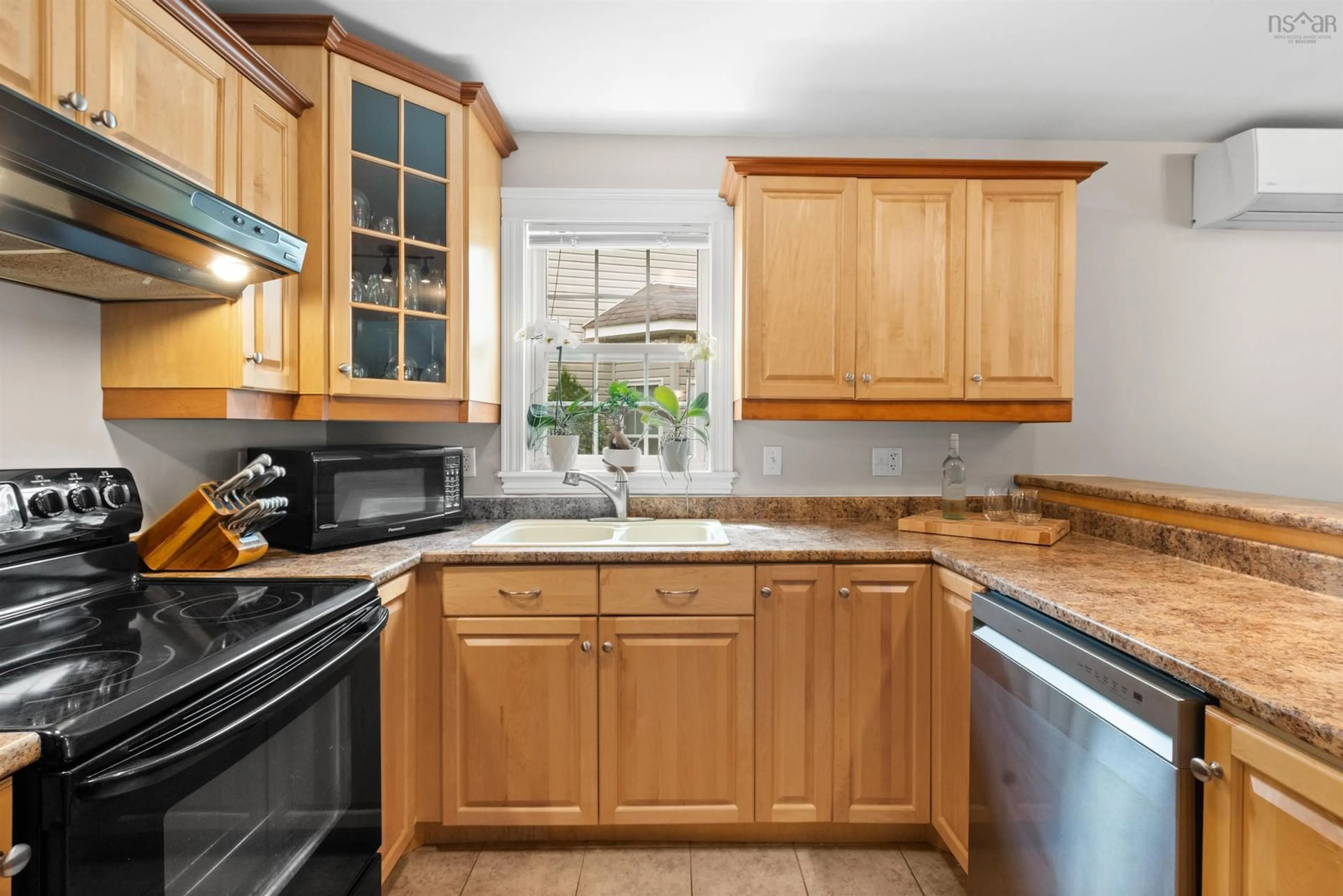 Standard kitchen, ceramic/tile floor for 266 Beaver Bank Rd, Beaver Bank Nova Scotia B4E 1K2