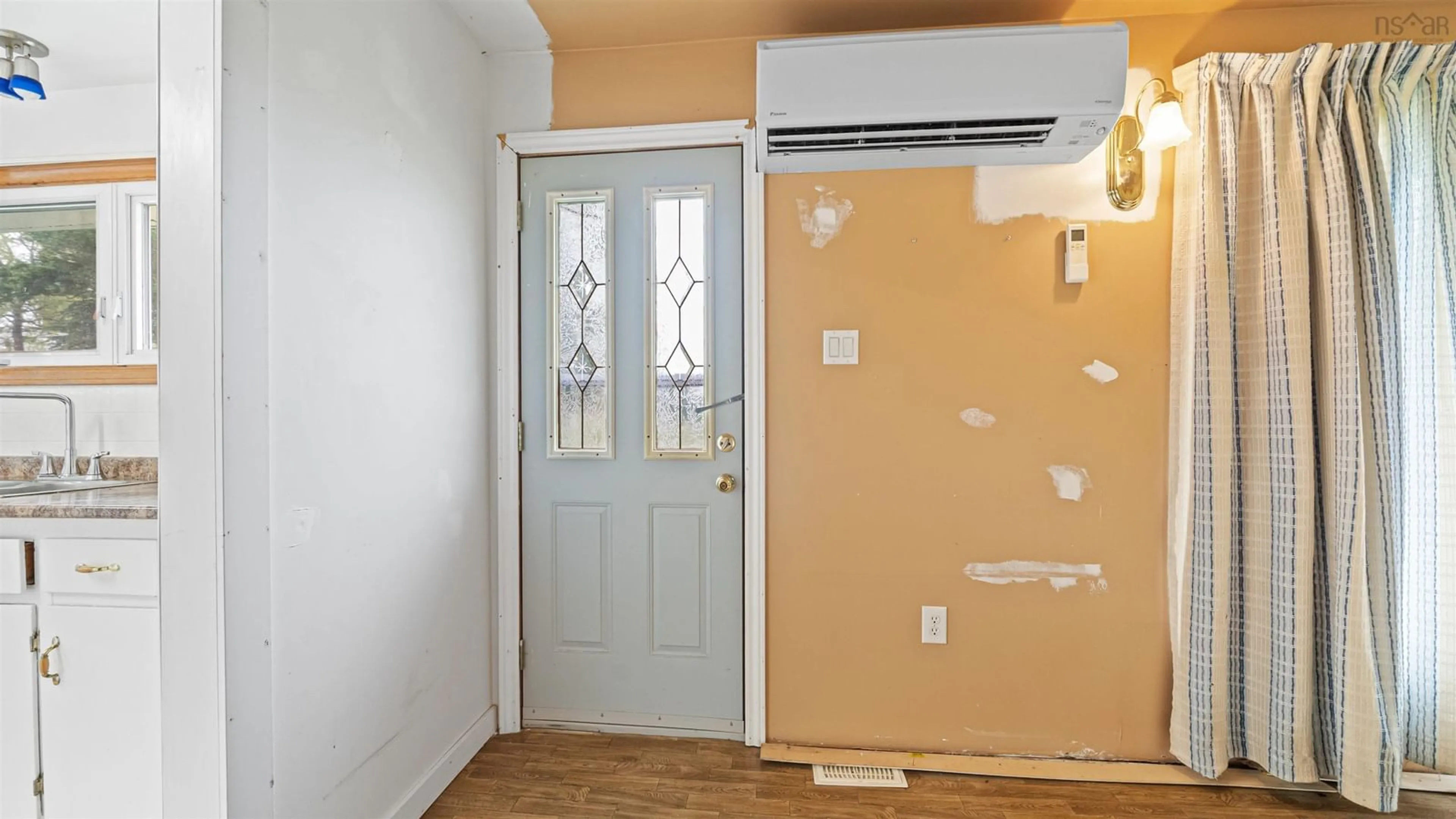 Indoor entryway for 9347 14 Hwy, Woodville Nova Scotia B0N 2A0