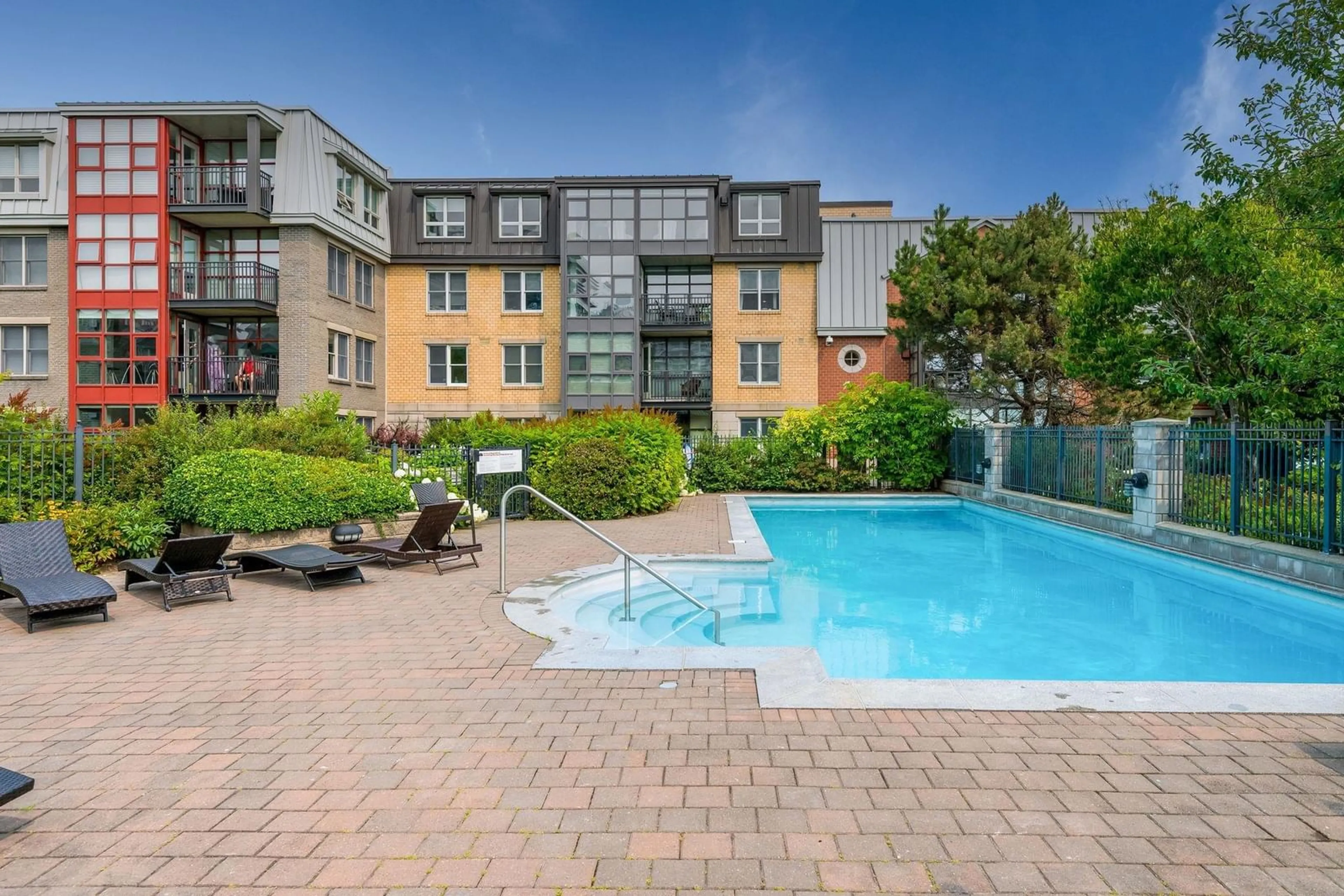 Pool for 1479 Lower Water St #200, Halifax Nova Scotia B3J 3E3