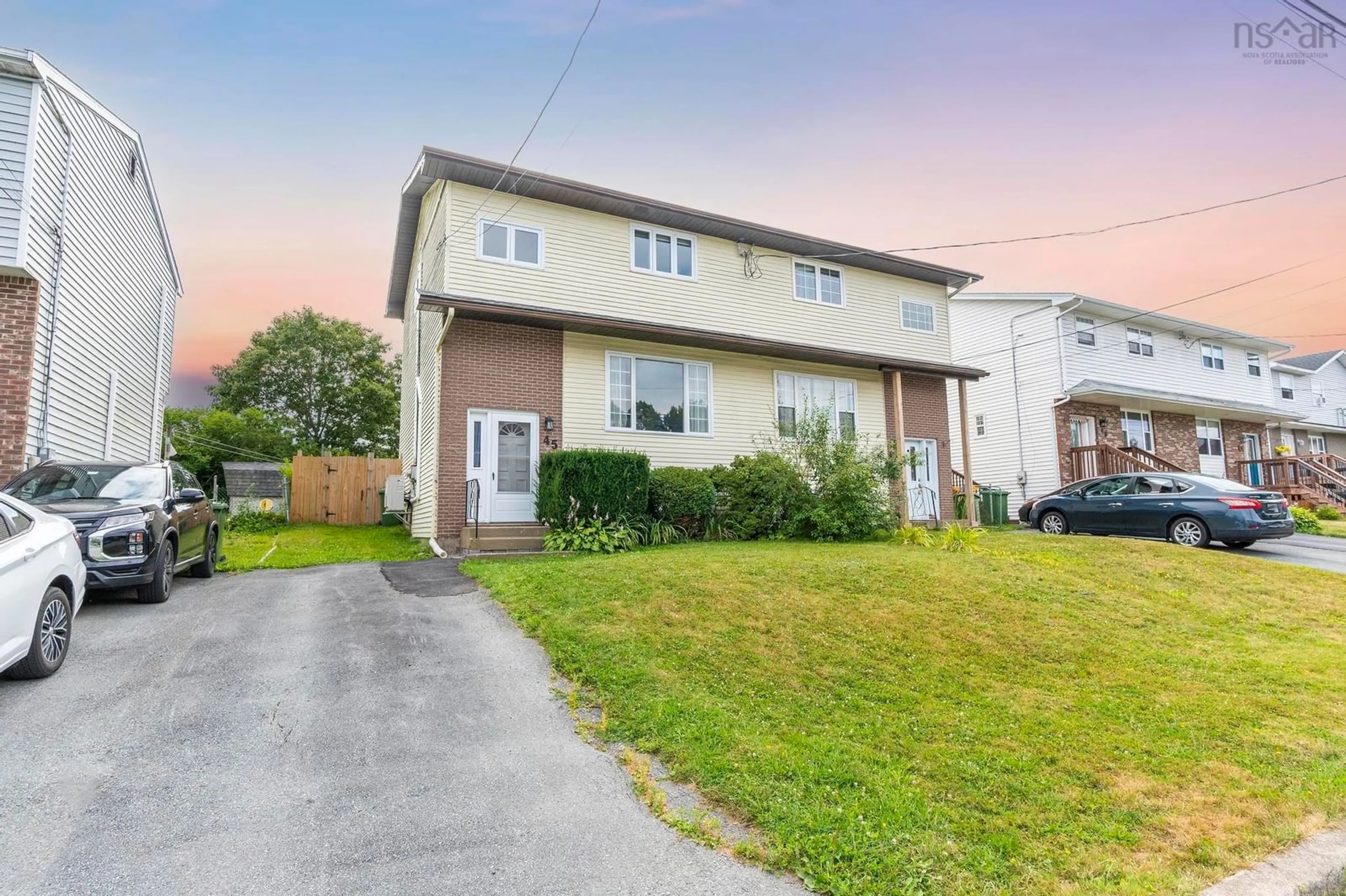 A pic from outside/outdoor area/front of a property/back of a property/a pic from drone, street for 45 Ancona Pl, Dartmouth Nova Scotia B2X 3K7