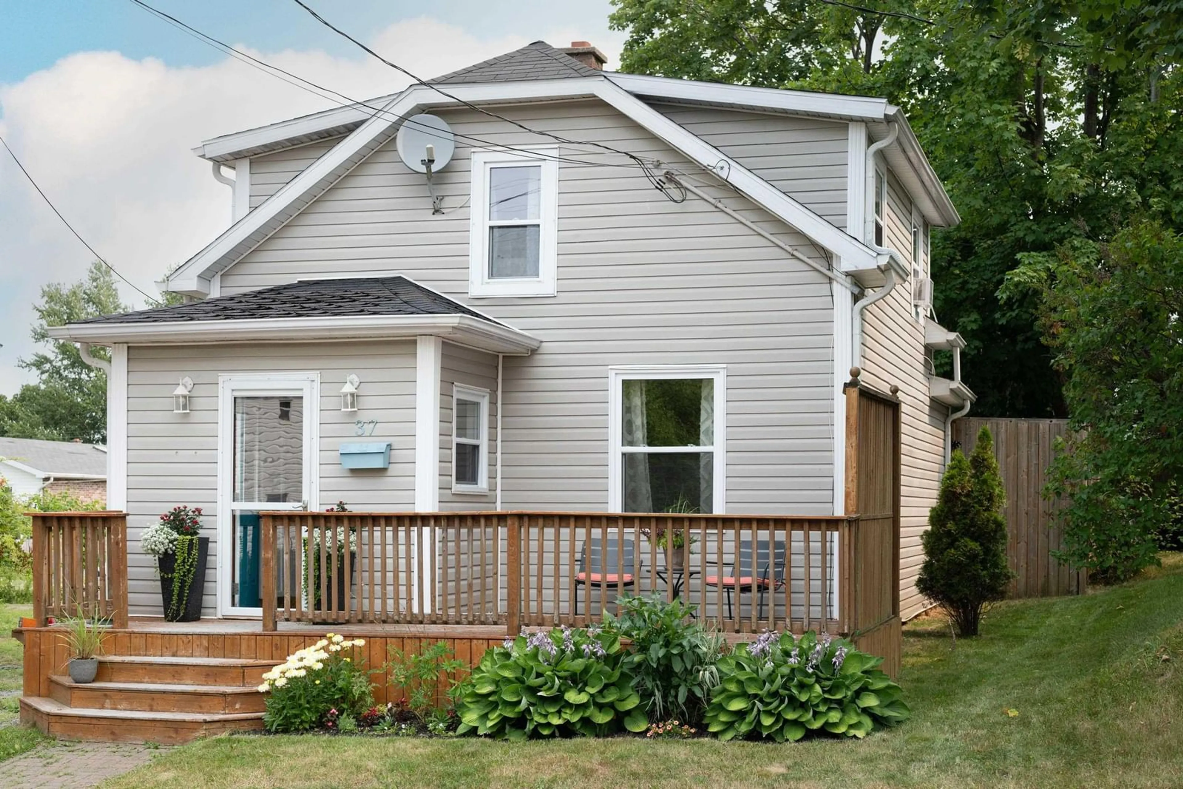 Home with vinyl exterior material, street for 37 Court St, Sydney Nova Scotia B1S 2X4