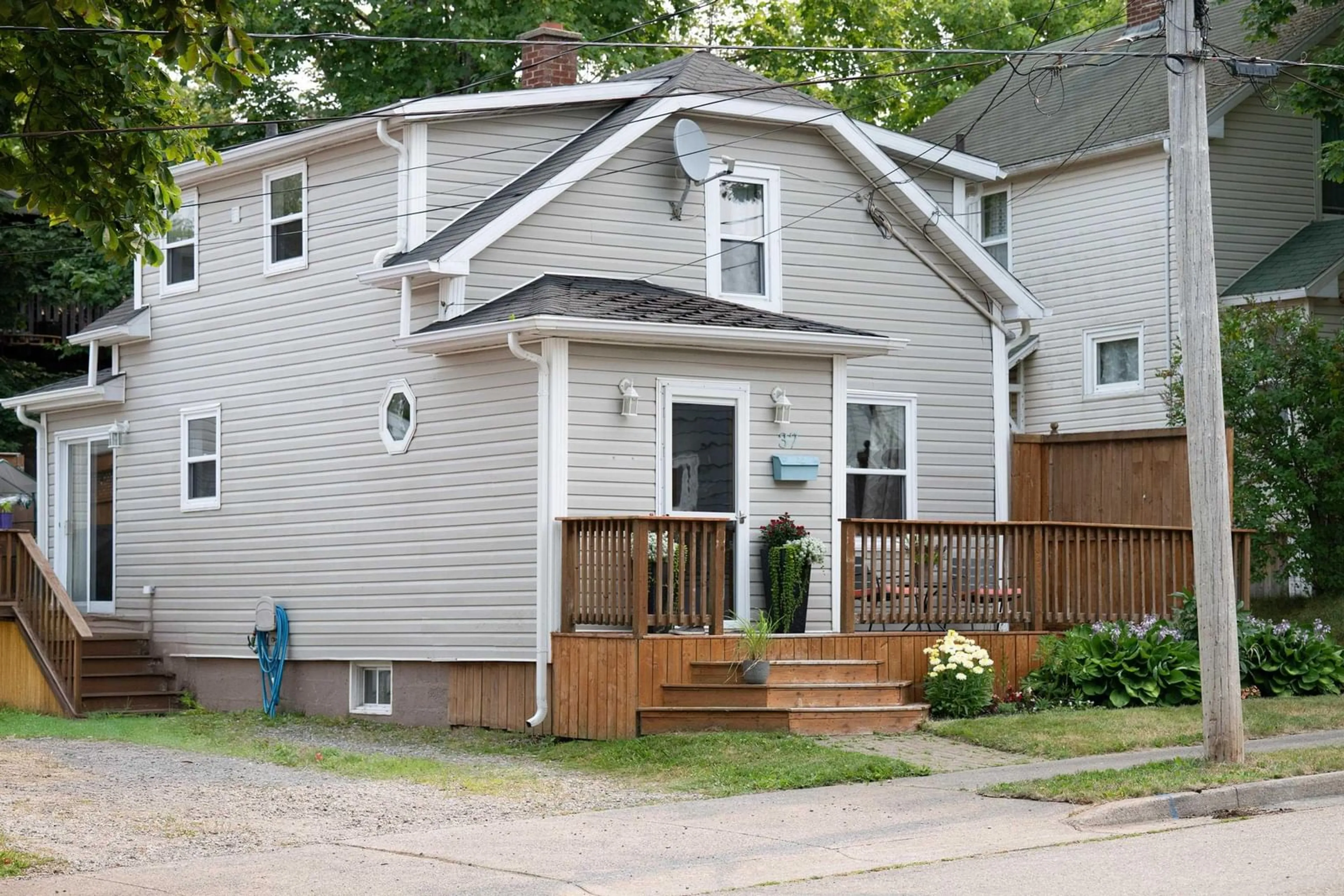 Home with vinyl exterior material, street for 37 Court St, Sydney Nova Scotia B1S 2X4