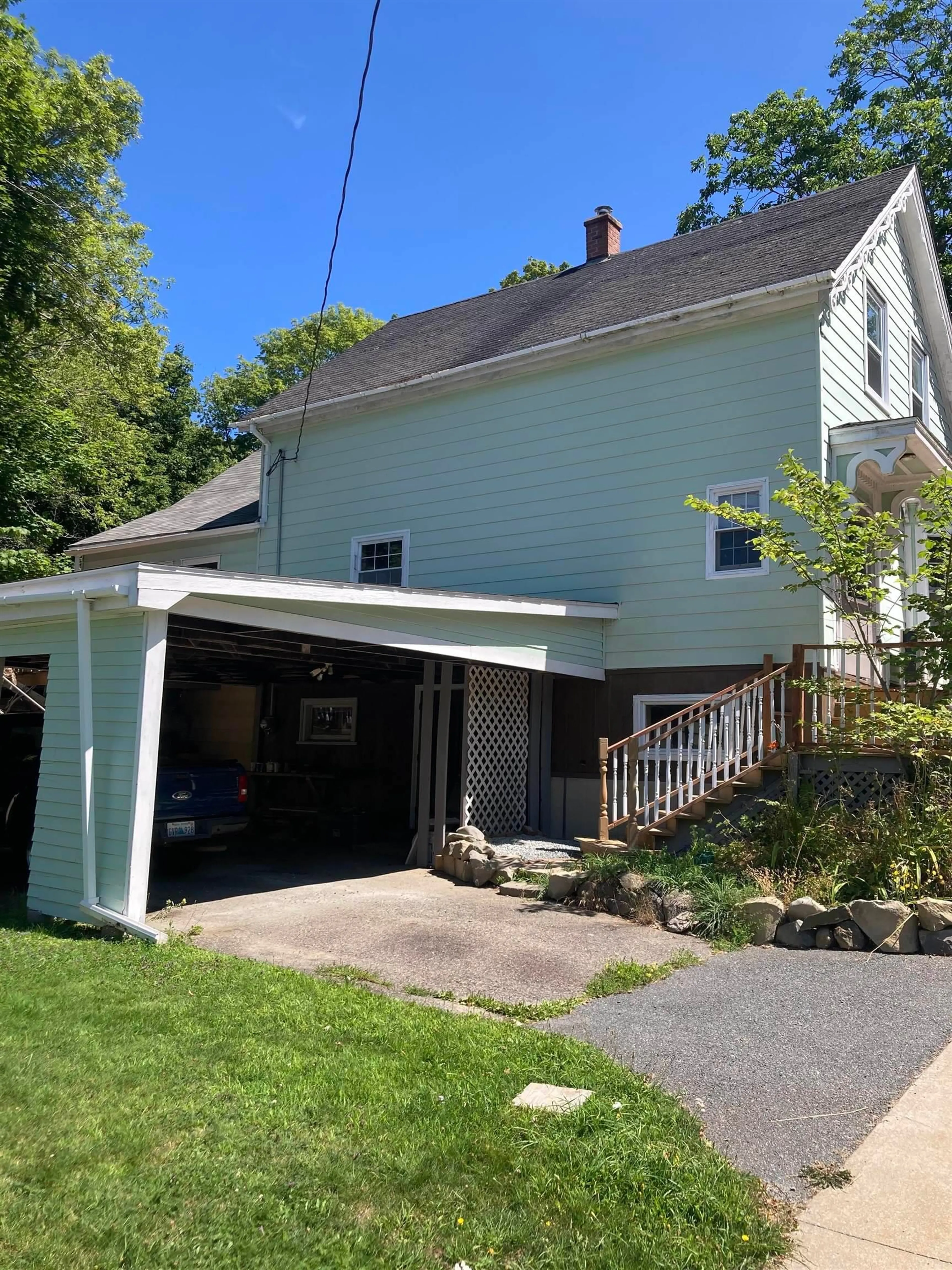 Home with vinyl exterior material, street for 103 School St, Liverpool Nova Scotia B0T 1K0