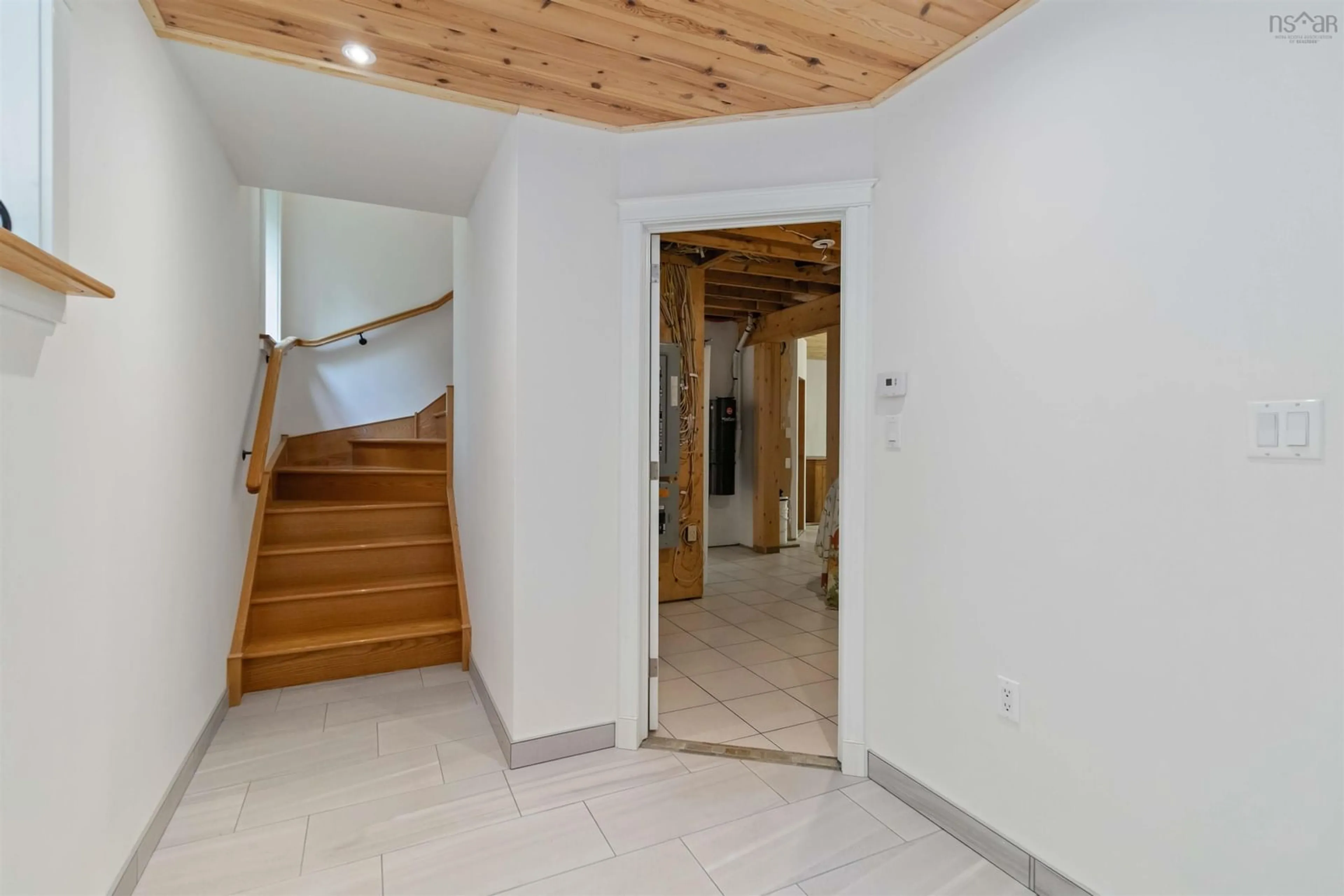 Indoor foyer for 40 Big Rock Lane, East Chester Nova Scotia B0J 1J0