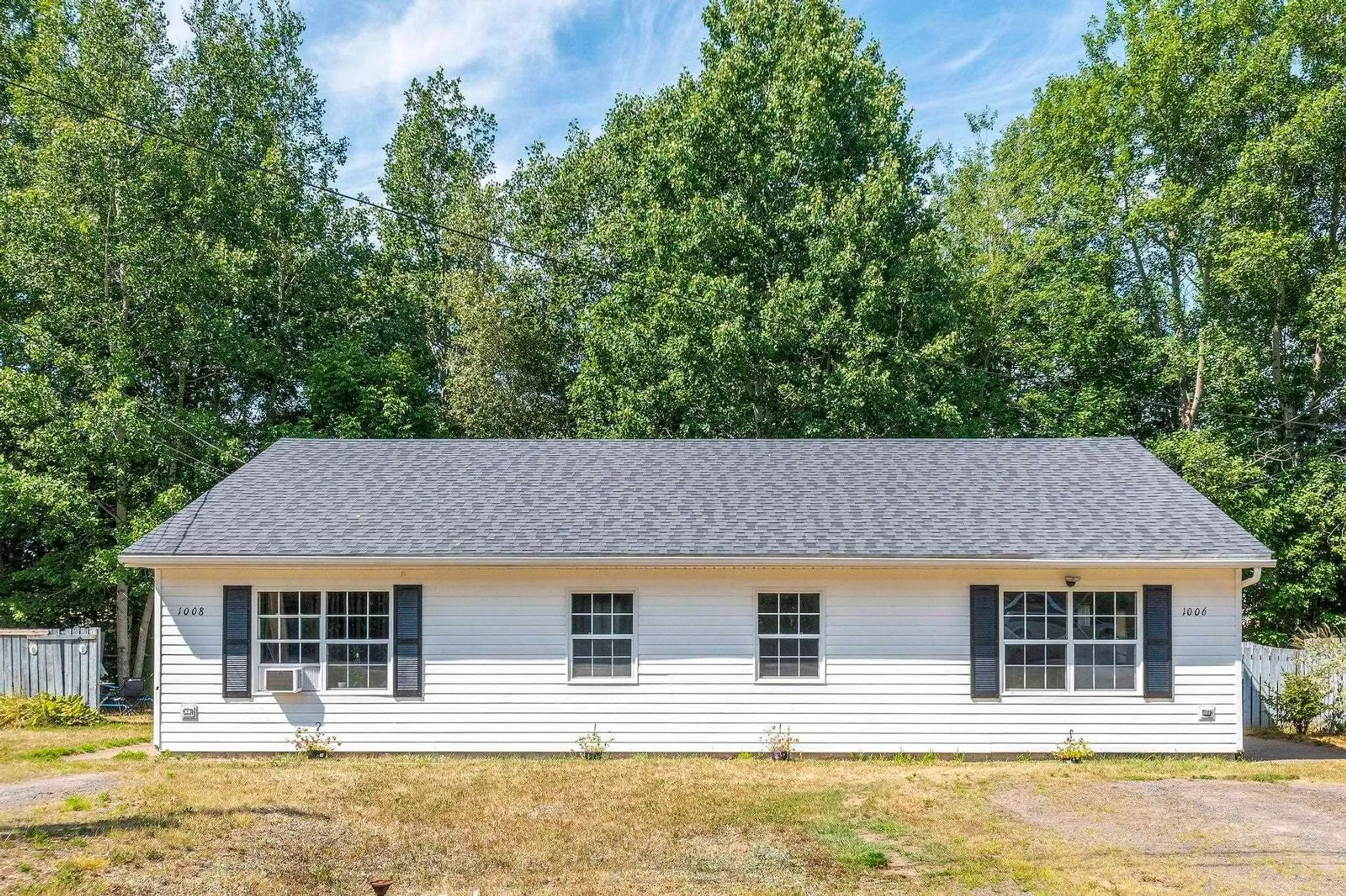 Home with vinyl exterior material, building for 1006/1008 Dakota Lane, Greenwood Nova Scotia B0P 1N0