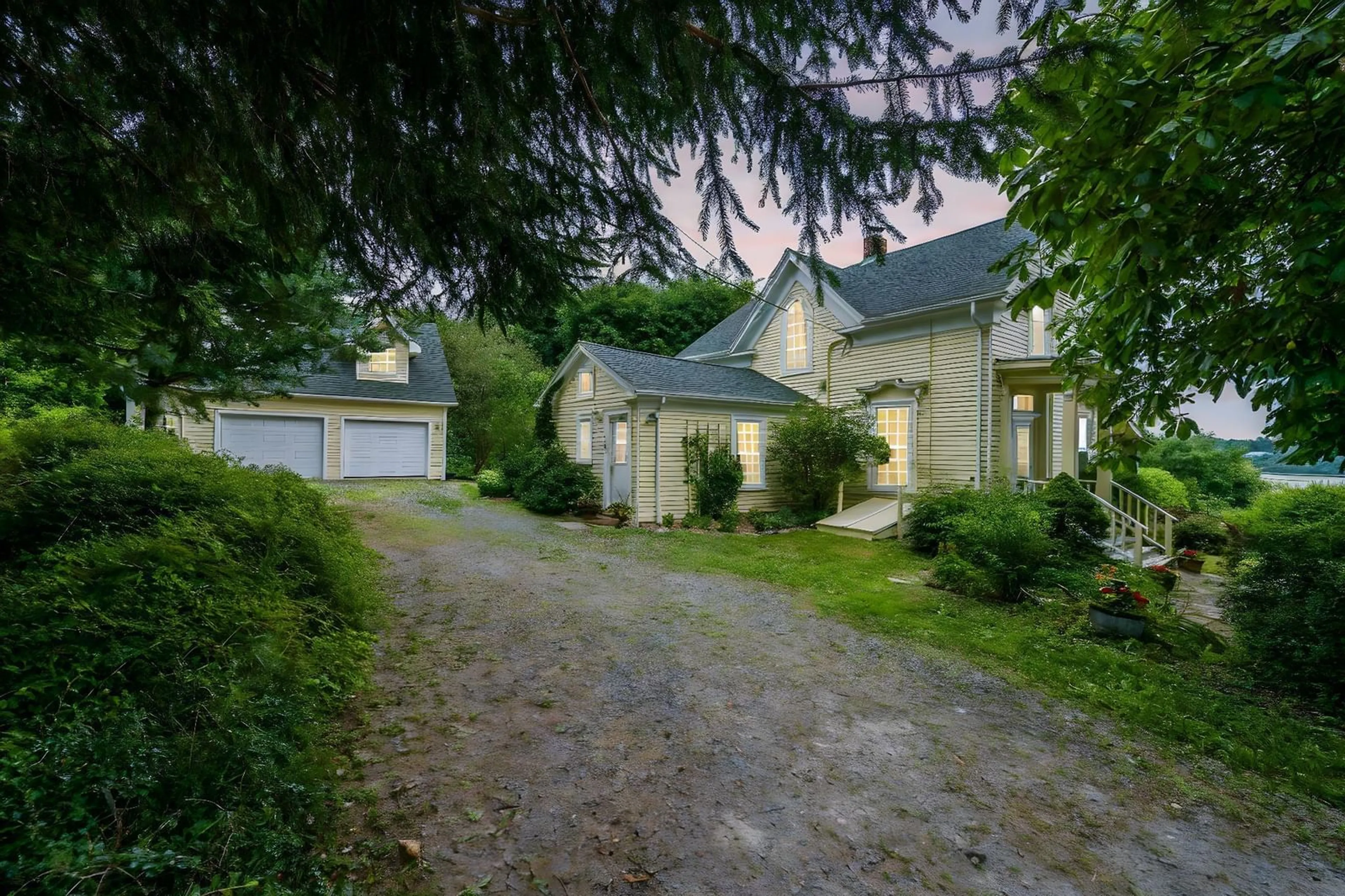 A pic from outside/outdoor area/front of a property/back of a property/a pic from drone, street for 129 Town Rd, Falmouth Nova Scotia B0P 1P0