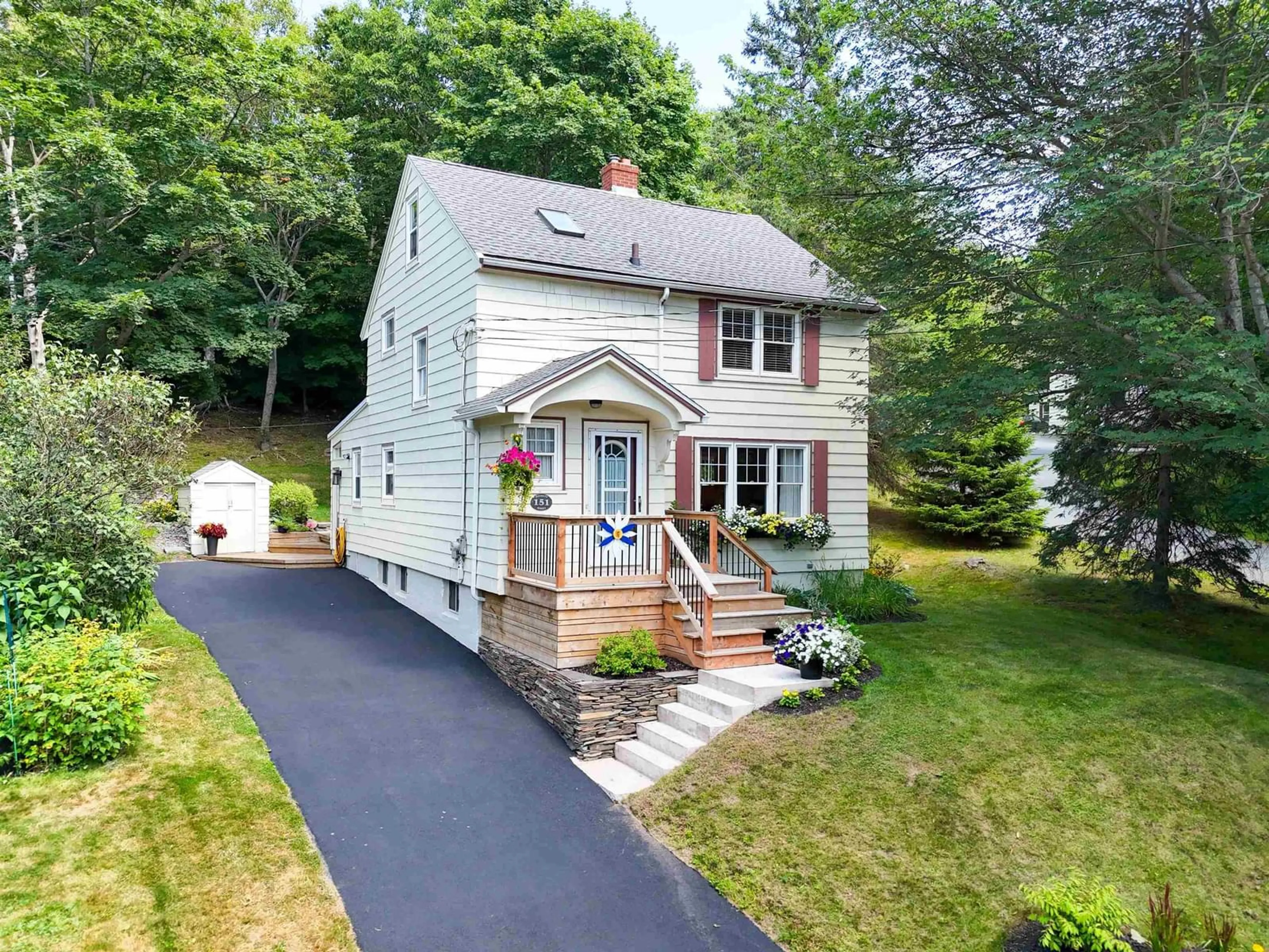 A pic from outside/outdoor area/front of a property/back of a property/a pic from drone, street for 151 Pleasant St, Dartmouth Nova Scotia B2Y 3P8