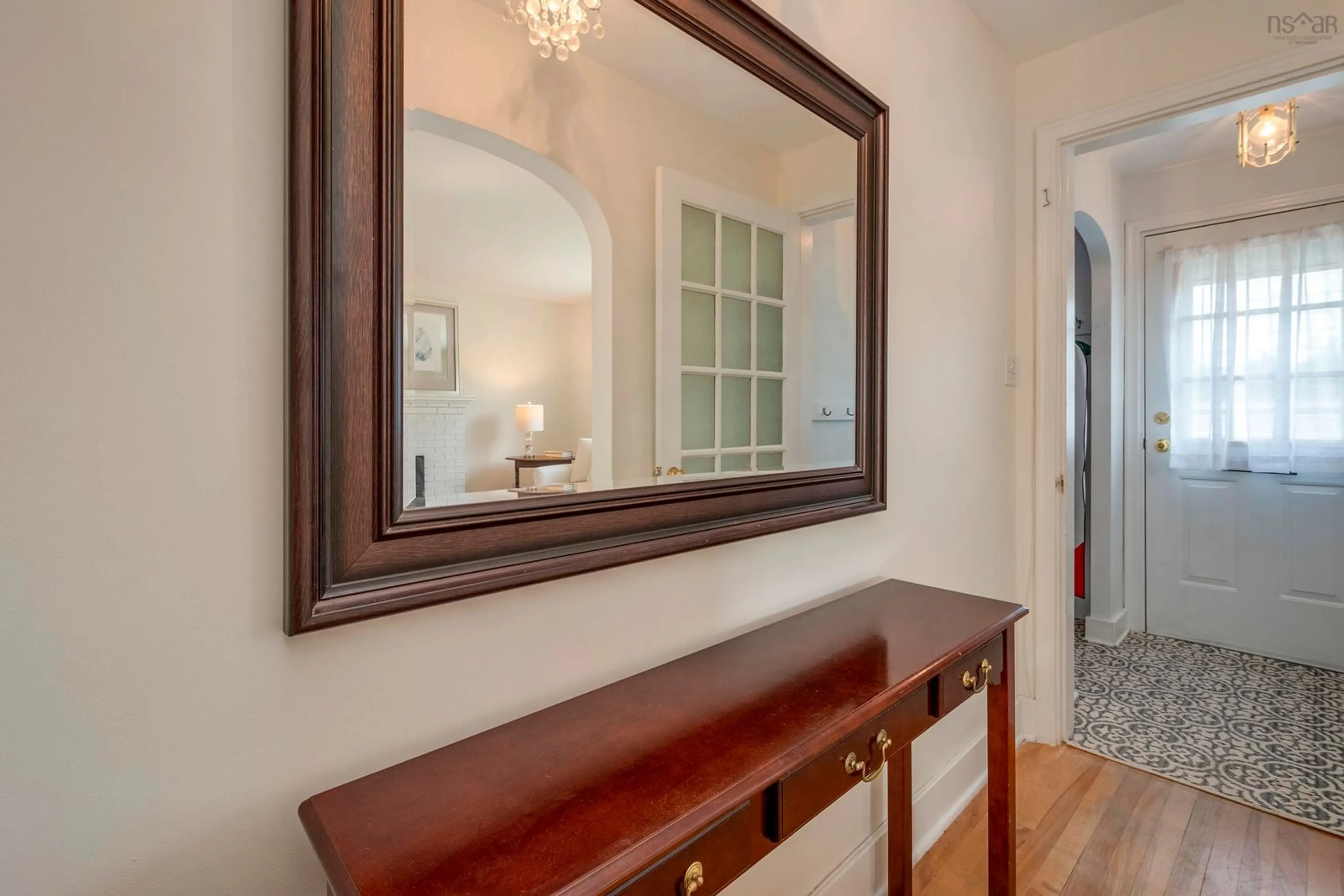 Indoor entryway for 28 Piers Ave, Halifax Nova Scotia B3N 1Z5