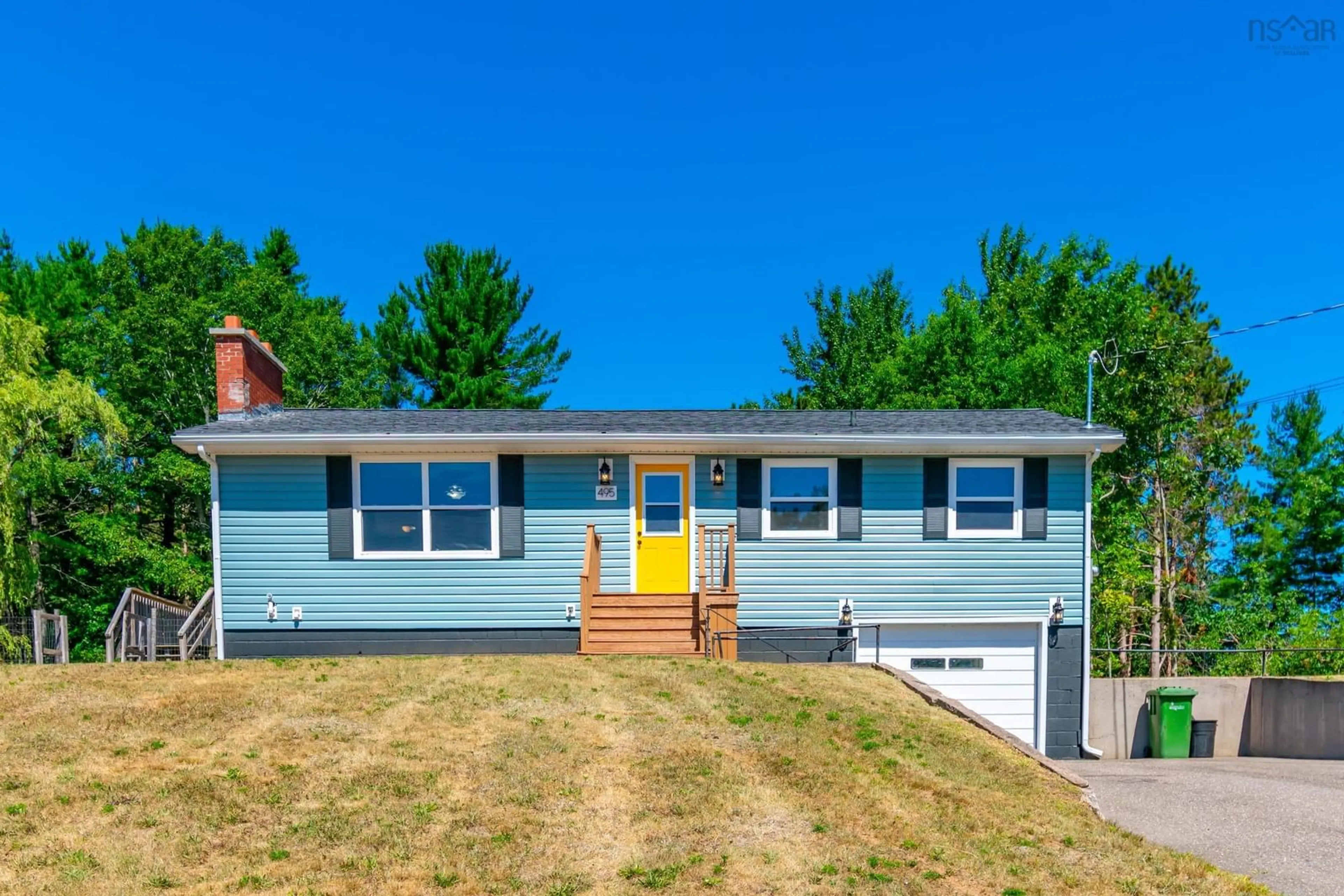 Home with vinyl exterior material, street for 495 Pine Ridge Ave, Kingston Nova Scotia B0P 1R0