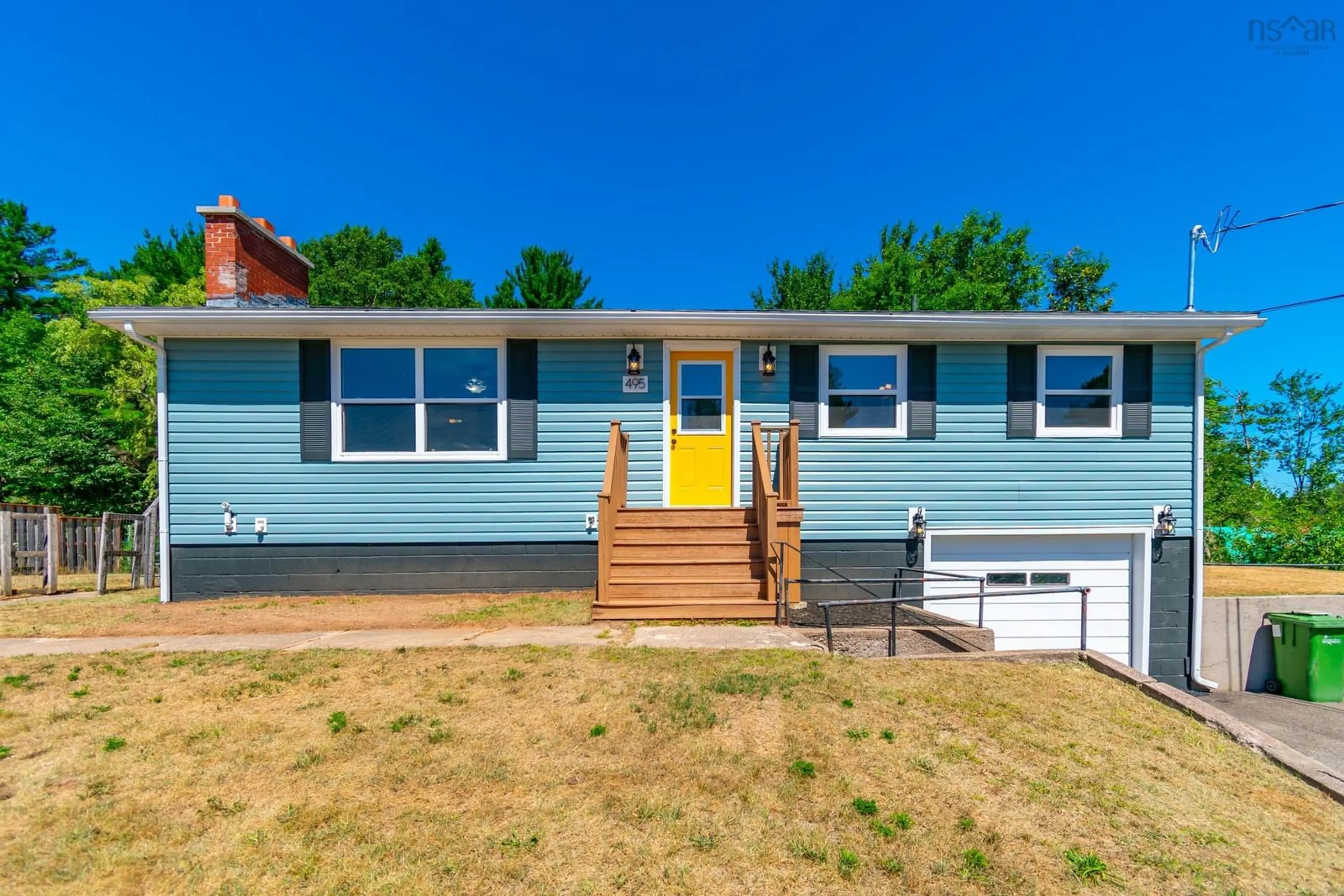 Home with vinyl exterior material, street for 495 Pine Ridge Ave, Kingston Nova Scotia B0P 1R0