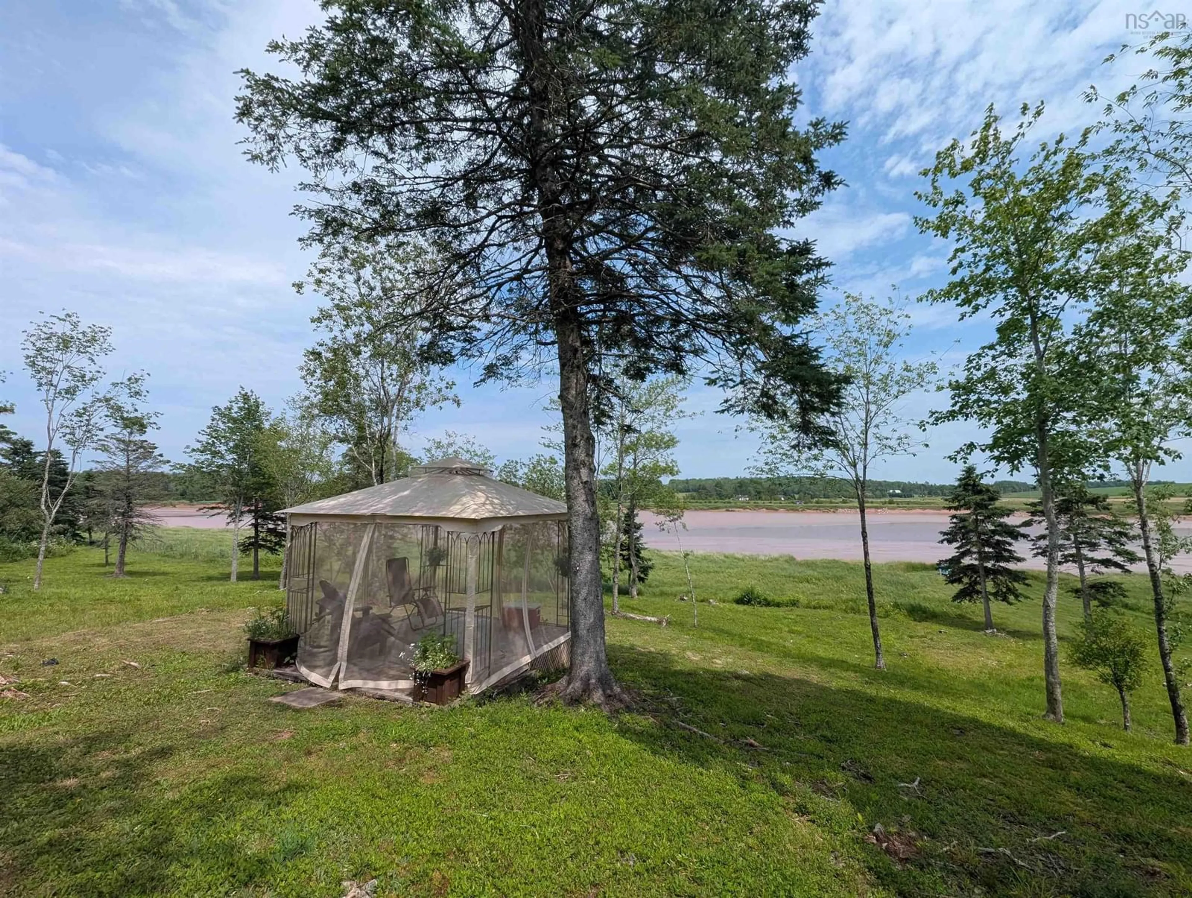 Shed for 13131 Highway 215, East Hants Nova Scotia B0N 2H0