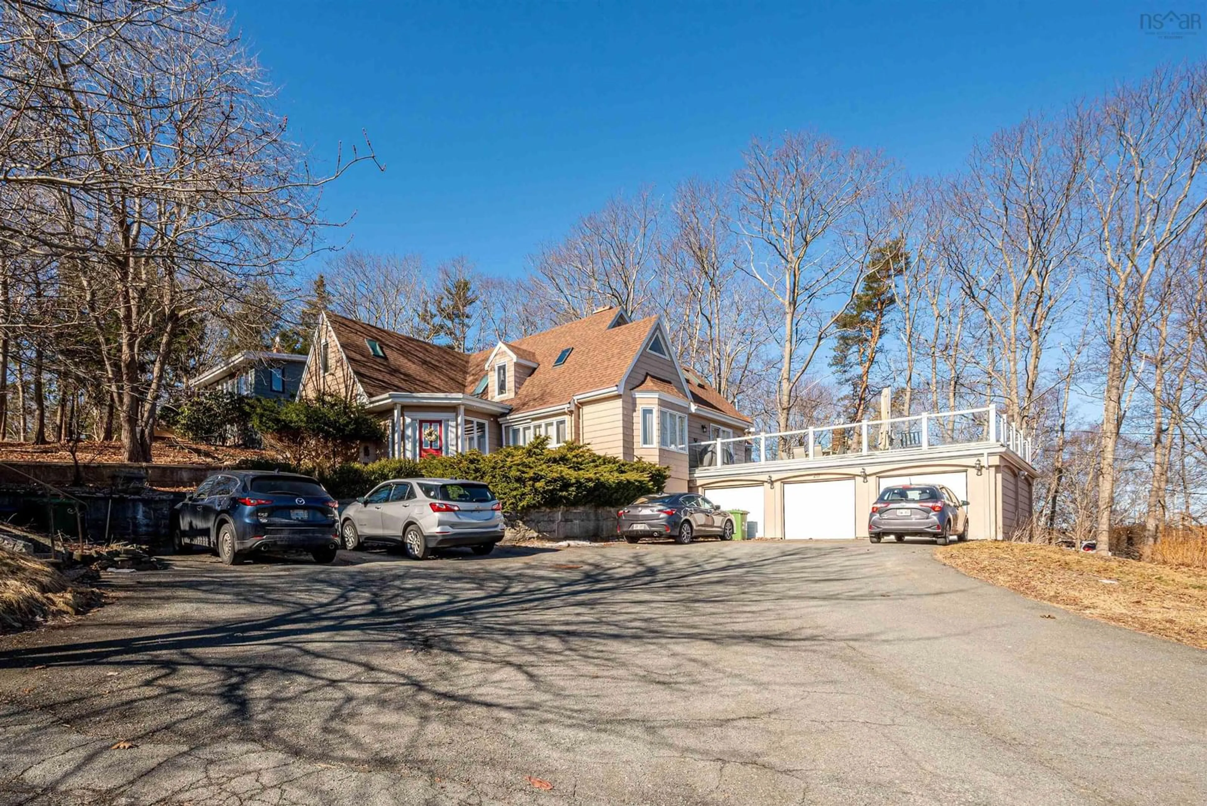 A pic from outside/outdoor area/front of a property/back of a property/a pic from drone, street for 20 Watervista Lane, Halifax Nova Scotia B3M 0B4