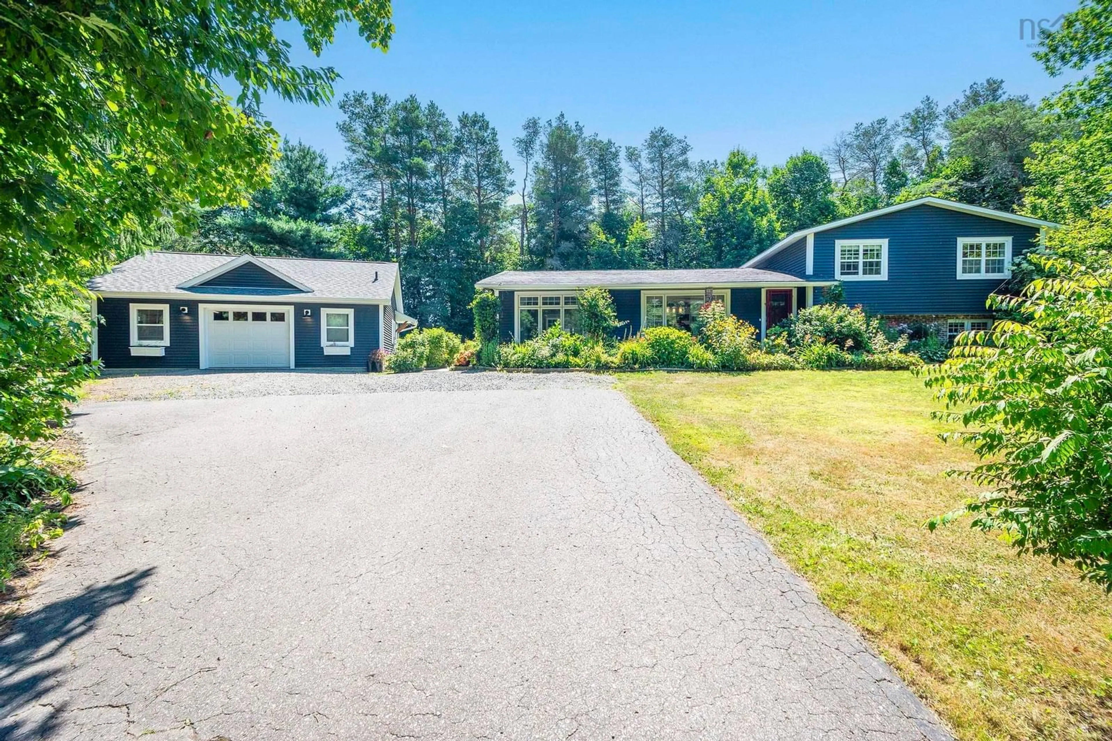 A pic from outside/outdoor area/front of a property/back of a property/a pic from drone, unknown for 481 Falmouth Dyke Rd, Falmouth Nova Scotia B0P 1P0