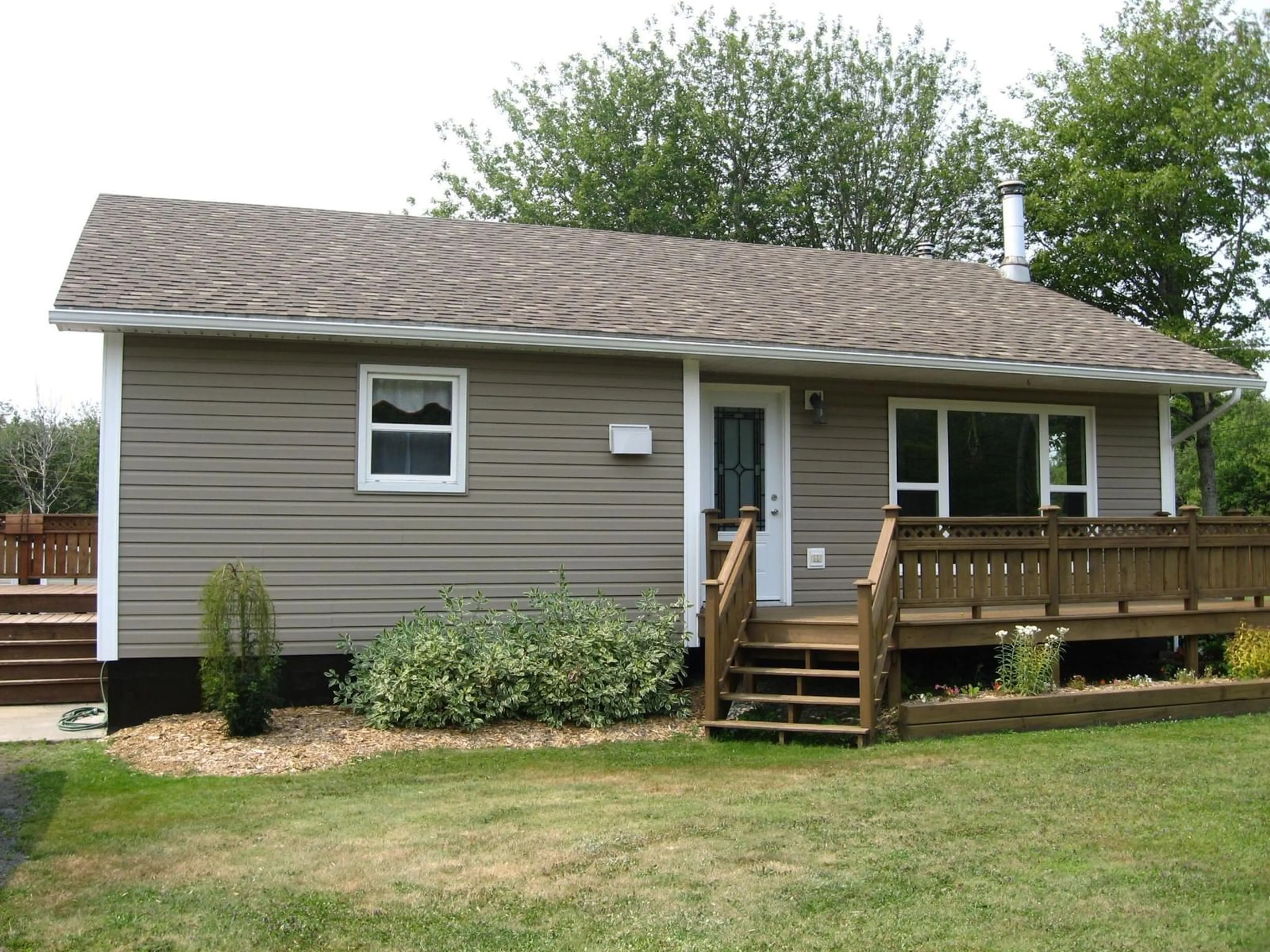 Home with vinyl exterior material, unknown for 2229 Shore Rd, Western Head Nova Scotia B0T 1K0