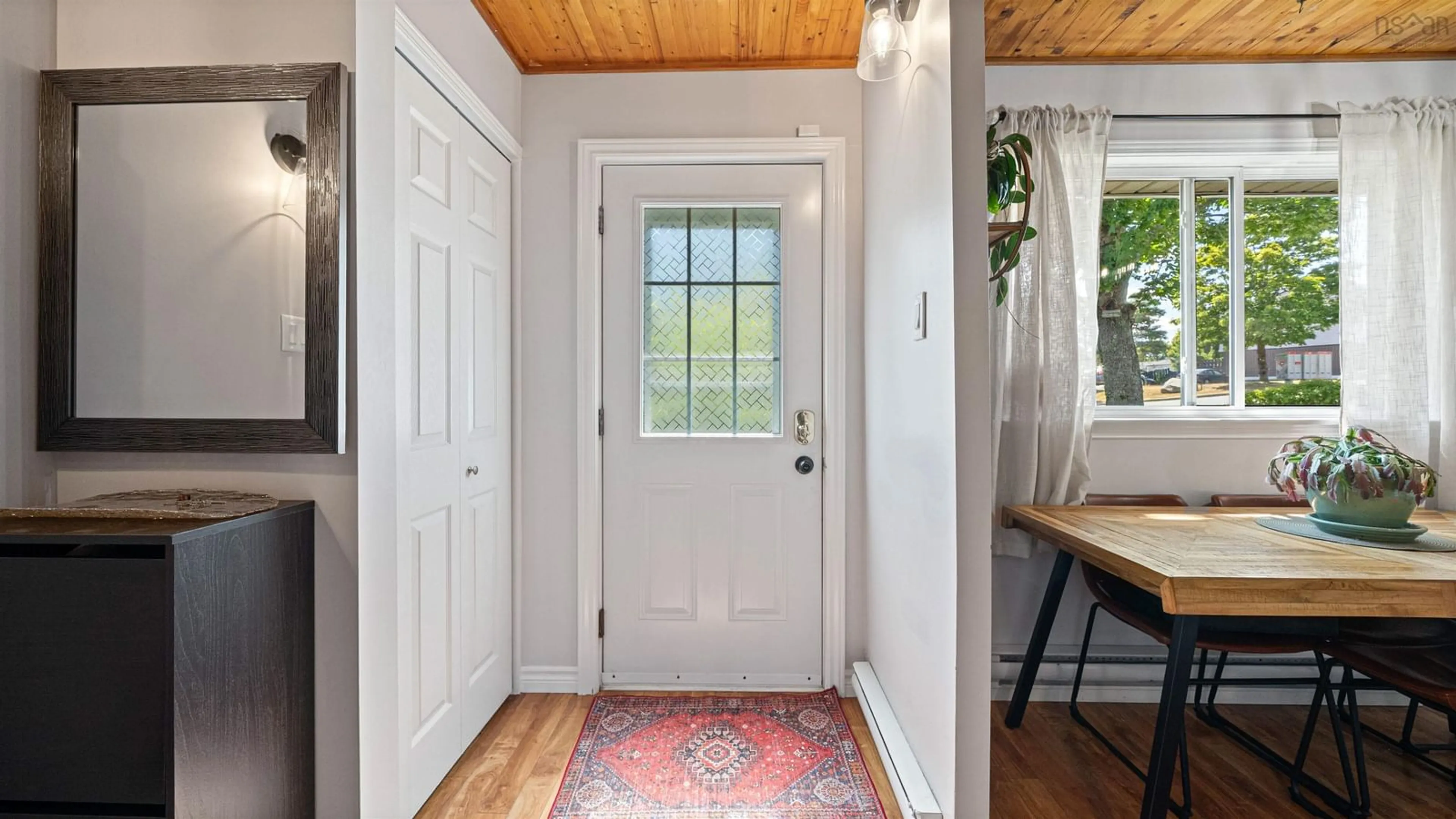 Indoor entryway for 206 Ridge Valley Rd, Halifax Nova Scotia B3P 2K3