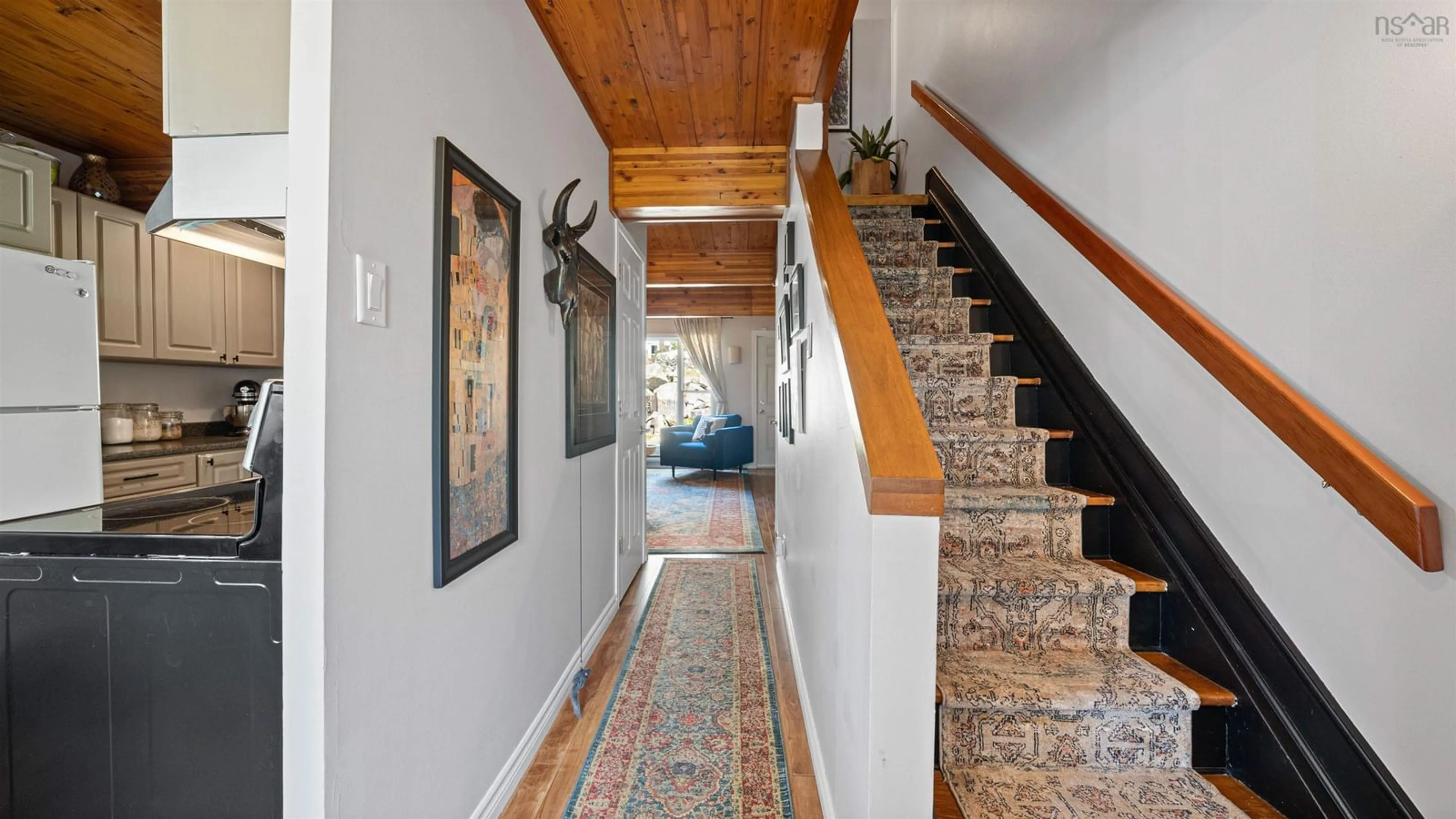 Indoor foyer for 206 Ridge Valley Rd, Halifax Nova Scotia B3P 2K3