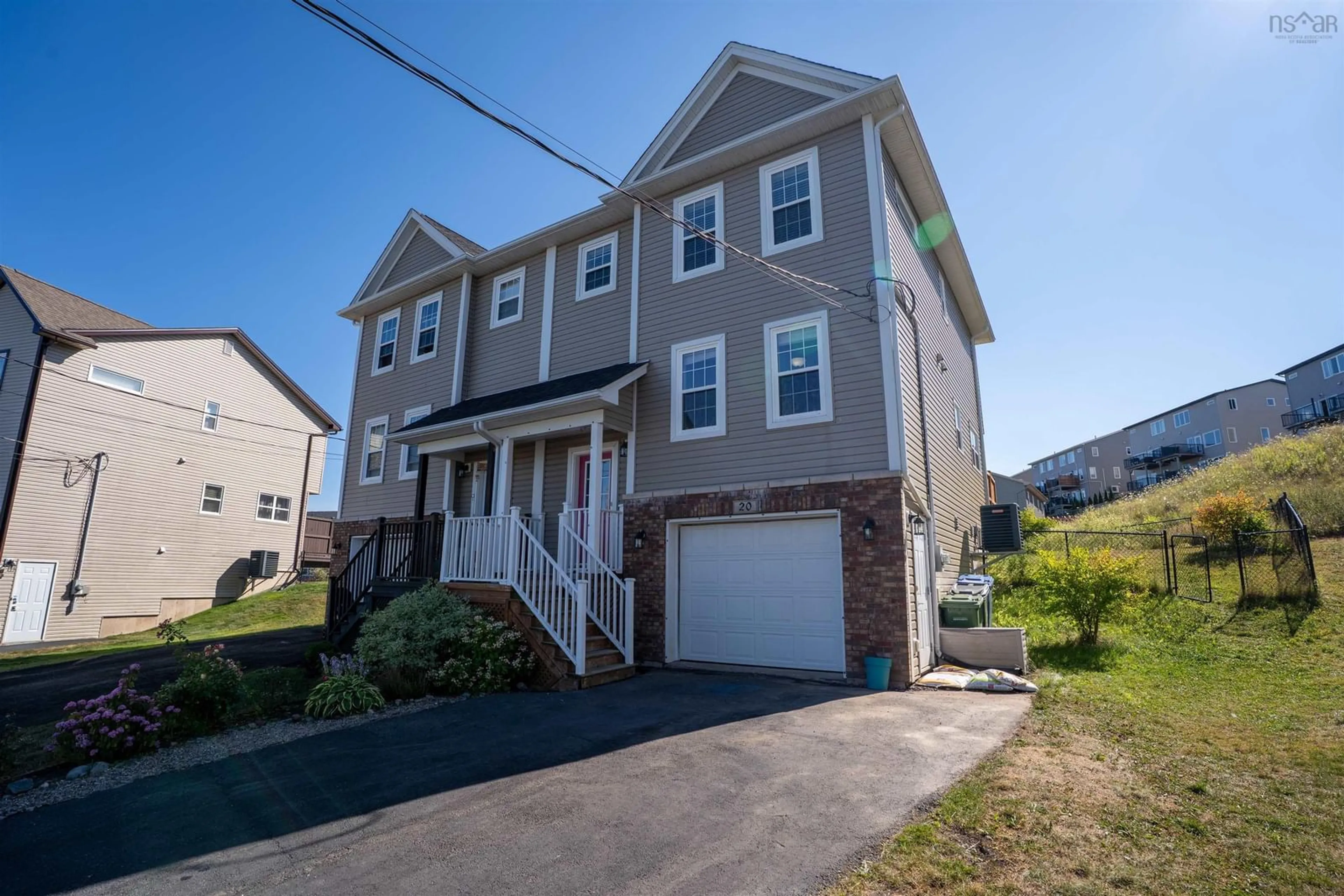 Home with vinyl exterior material, street for 20 Matchplay Crt, Middle Sackville Nova Scotia B4E 0K9