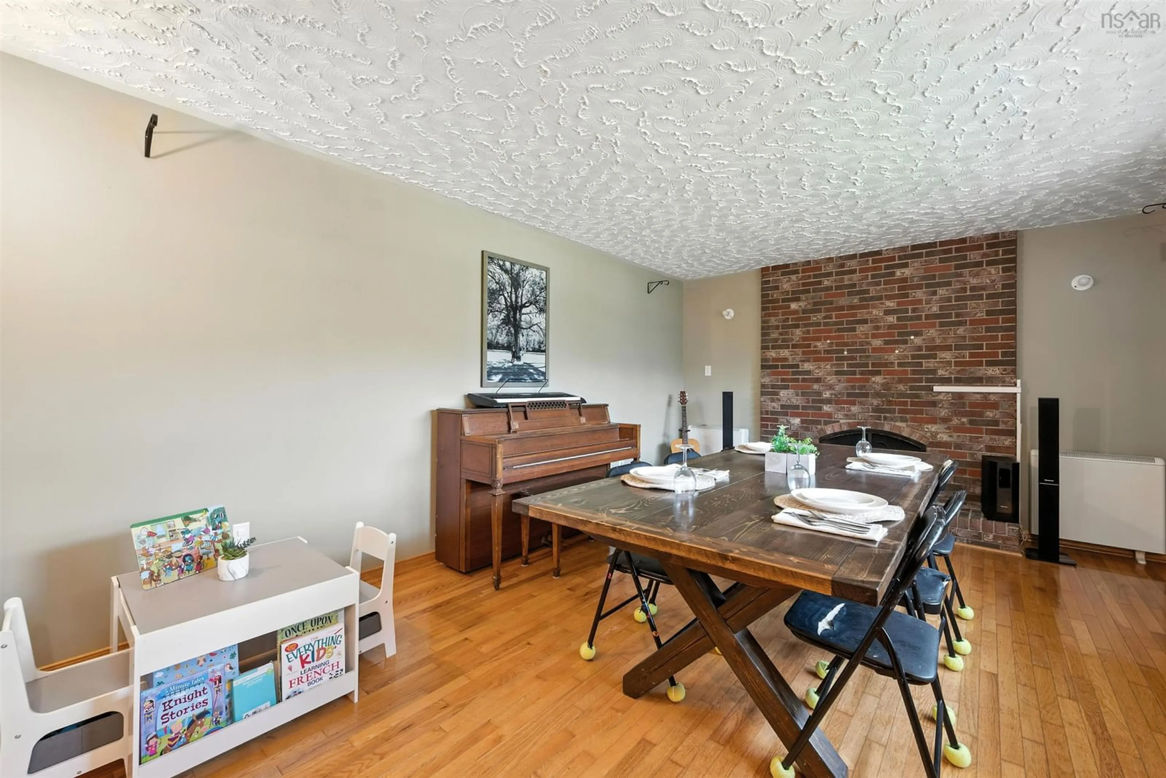 Dining room, wood/laminate floor for 28 Frederick Lane, Beaver Bank Nova Scotia B4G 1C1